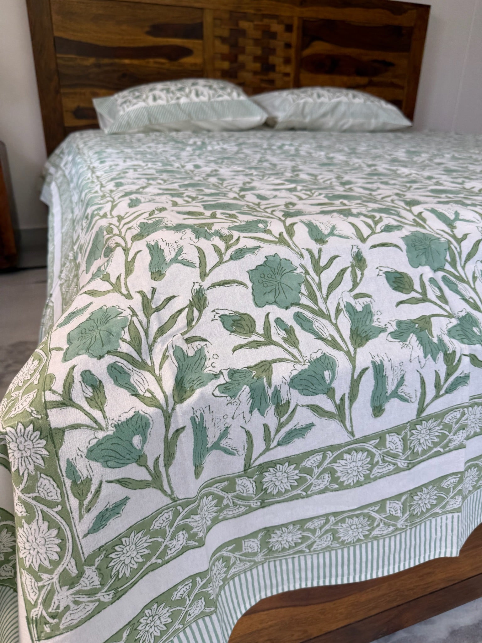 Hand Block Printed Off White &green Leaf Print Floral Cotton Bedsheet