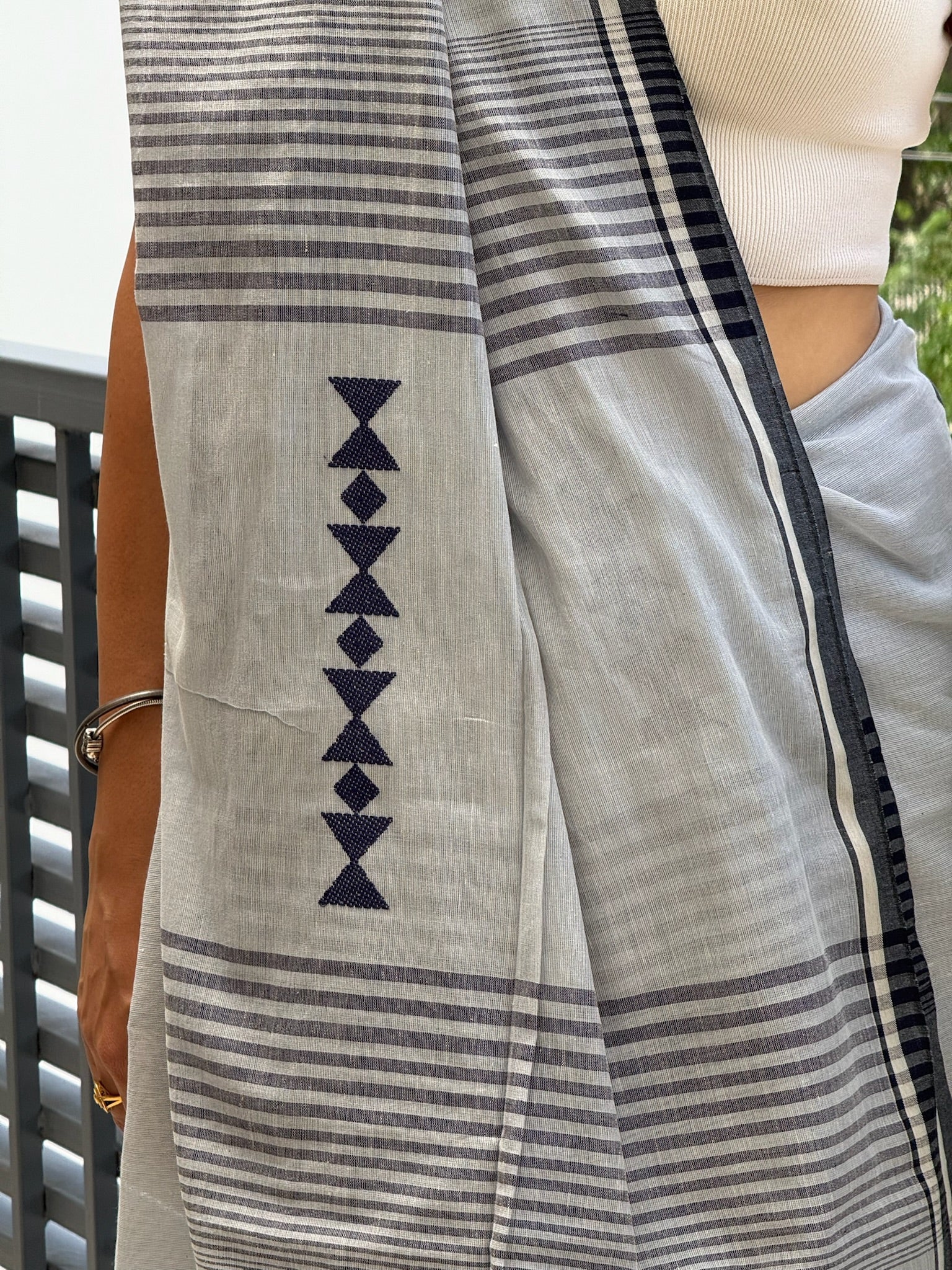 Soft Dove Grey Base With Charcoal Black Geometric And Striped Accents Pure Cotton Jamdani Saree