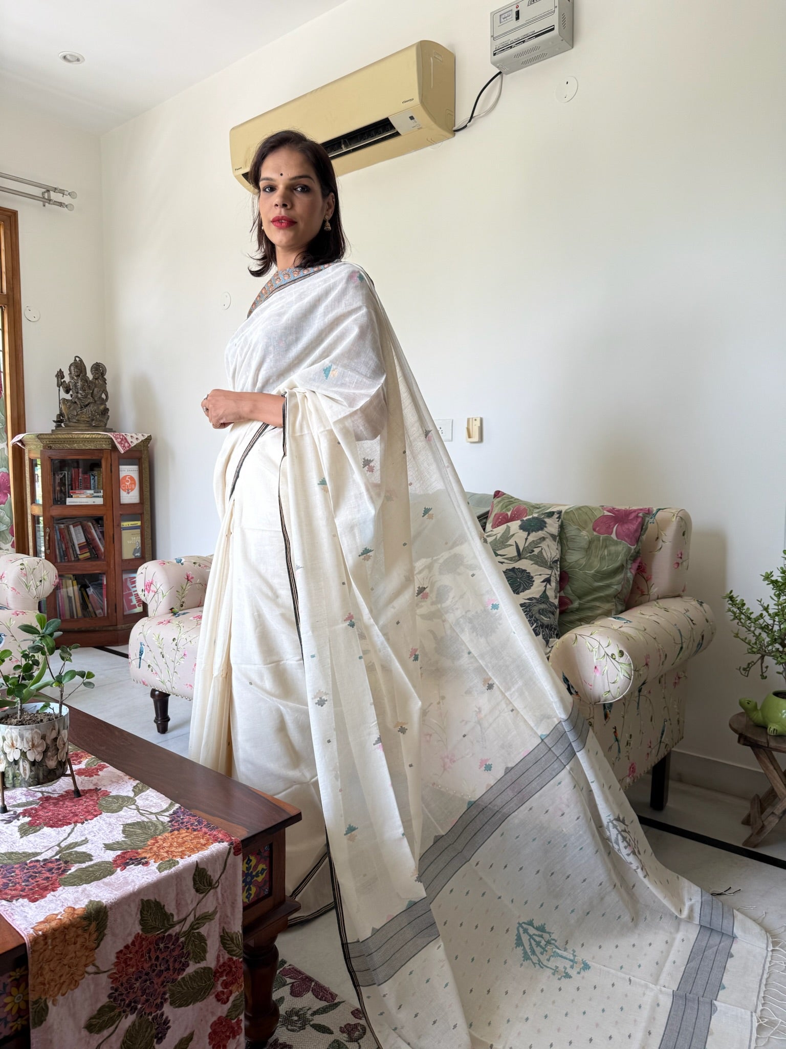 Soft Ivory Base With Tiny Pastel And Grey Woven Motifs Pure Cotton Jamdani Saree