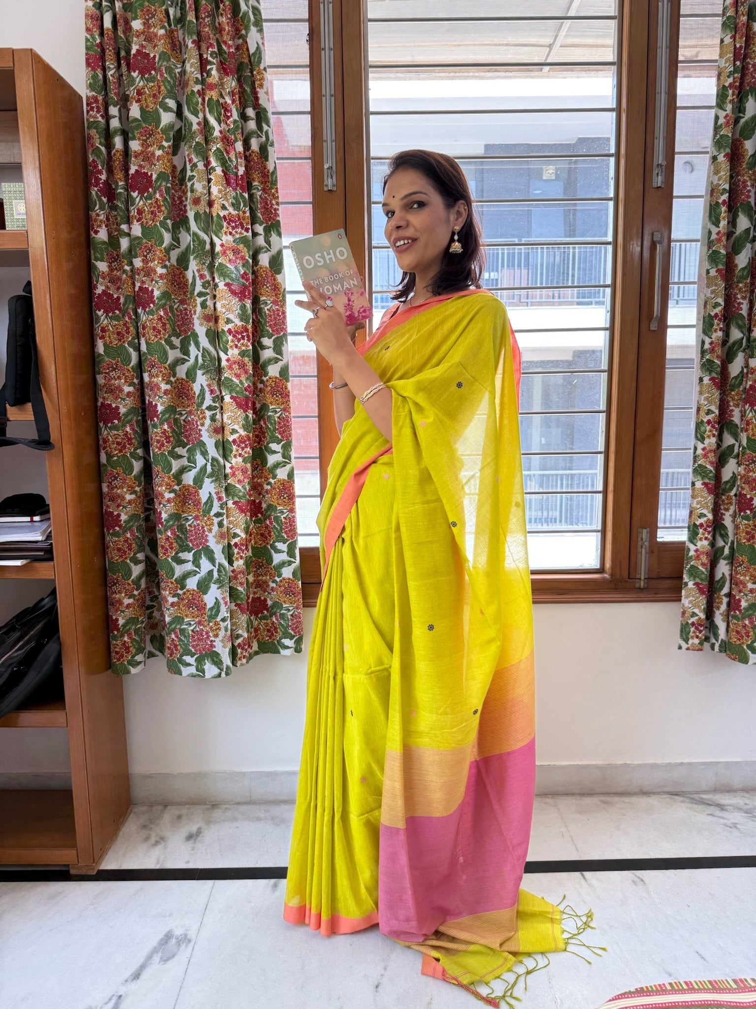 Vibrant Chartreuse Yellow Pure Cotton Jamdani Saree