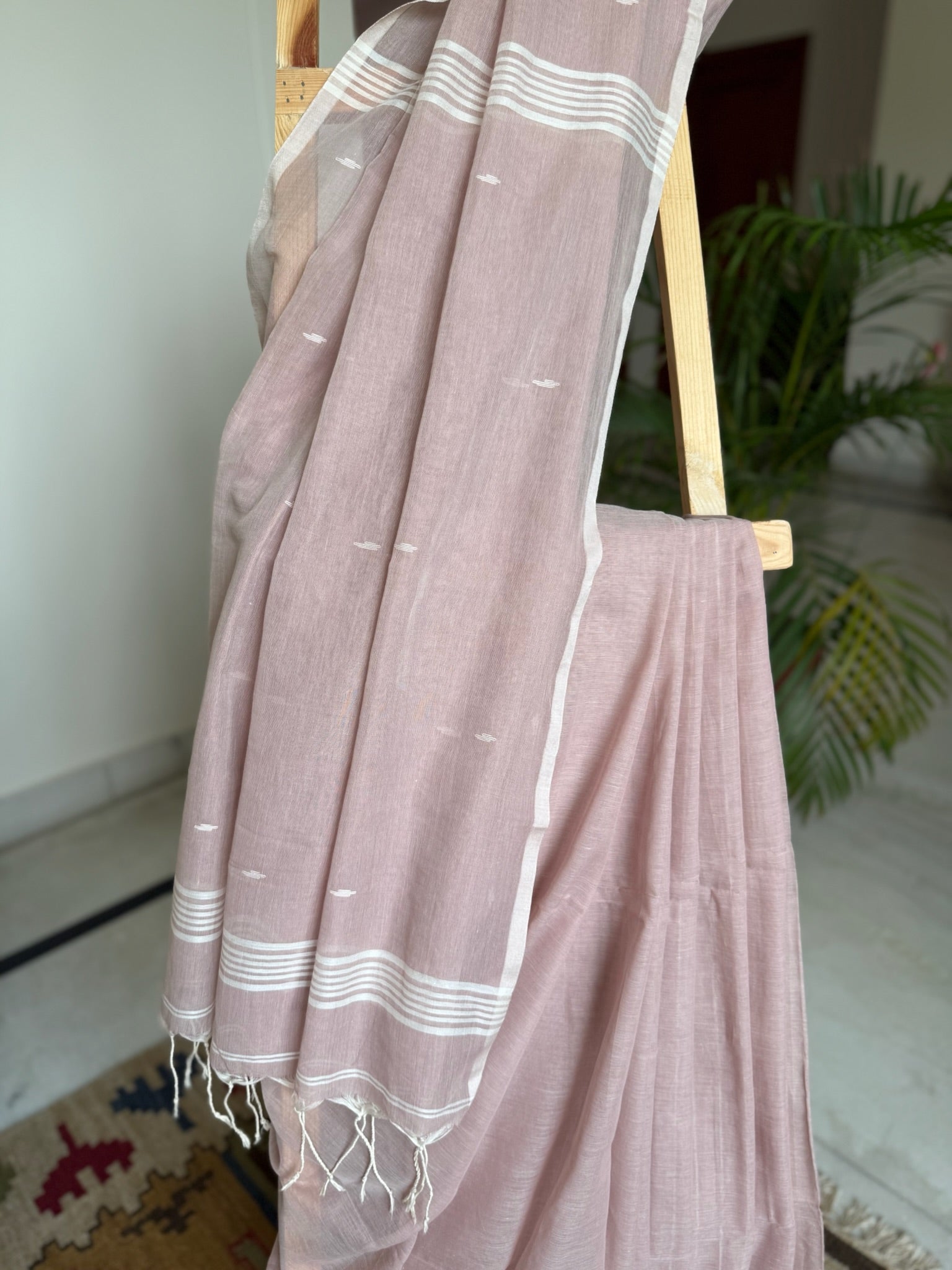 Muted Mauve Pink Base Pure Cotton Jamdani Saree