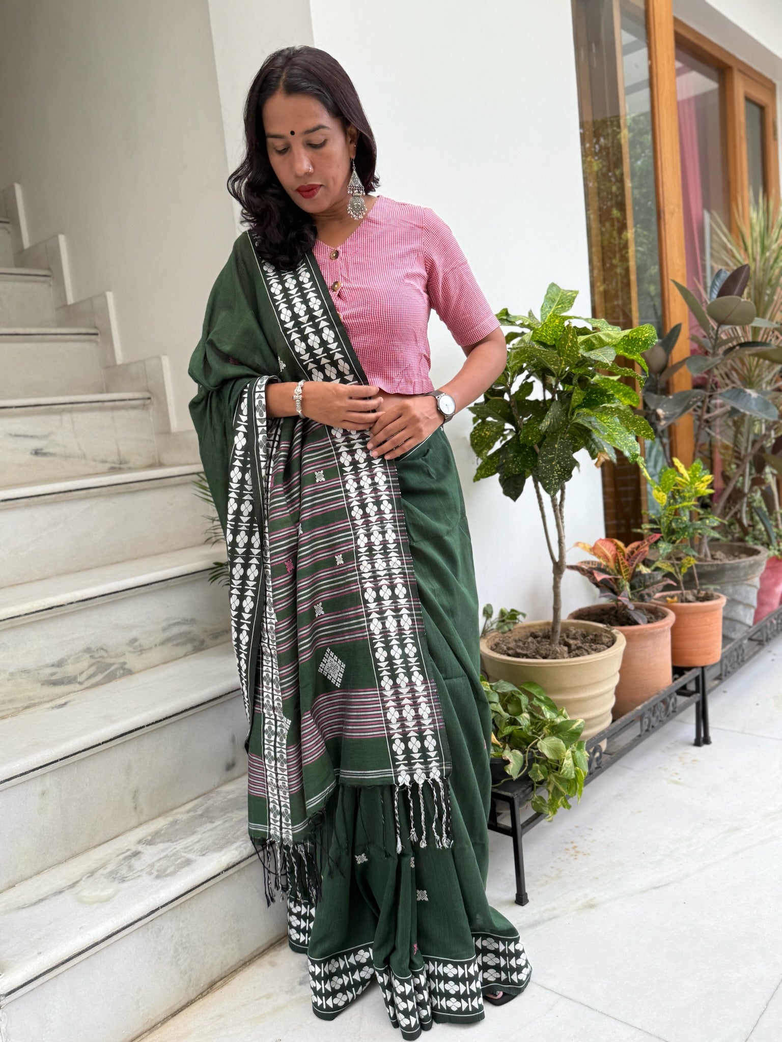 Cotton Saree With White Woven Motifs On Border And Pallu