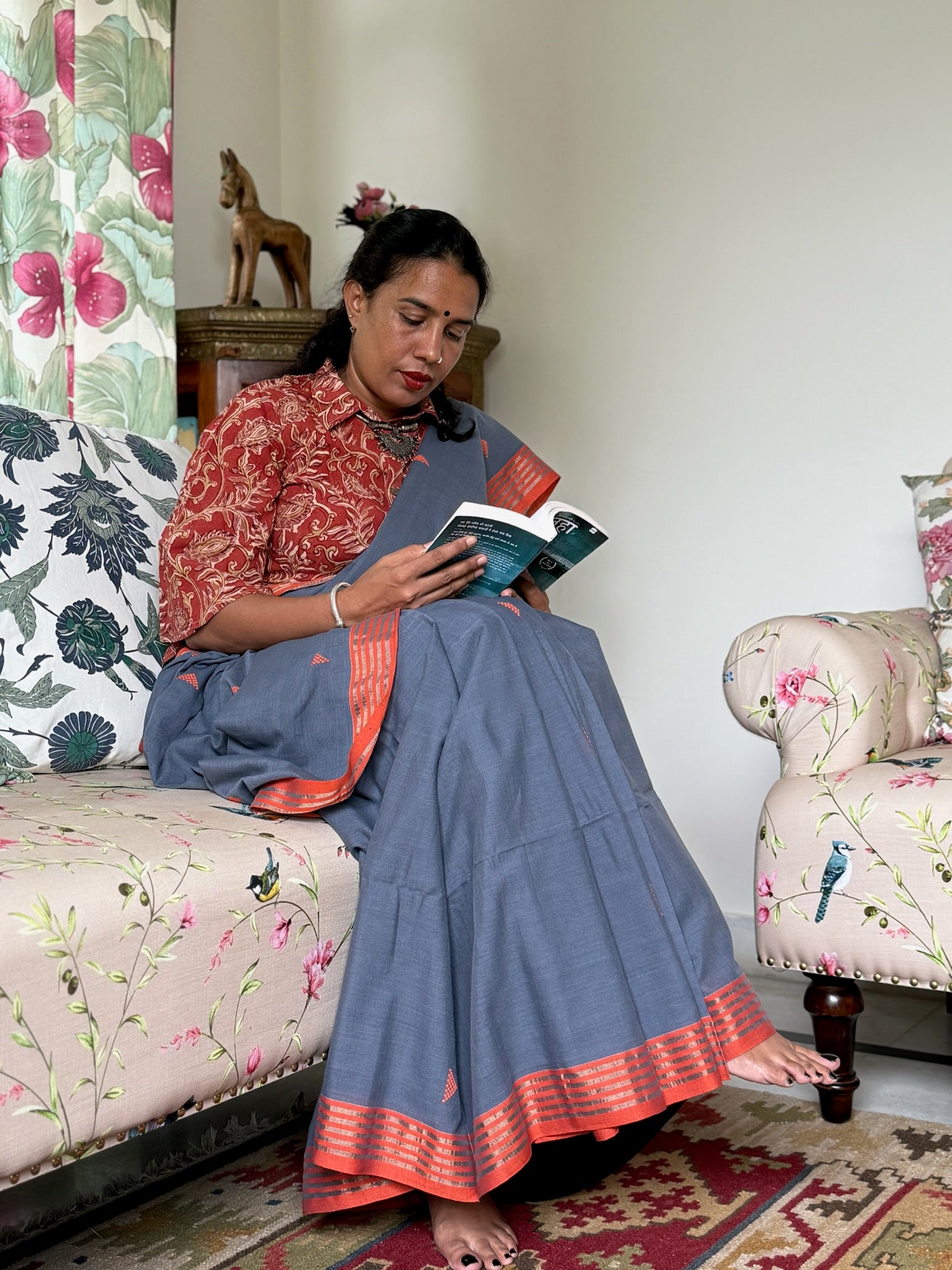 Sparking Grey & Orange Cotton Saree With Handwoven Motif