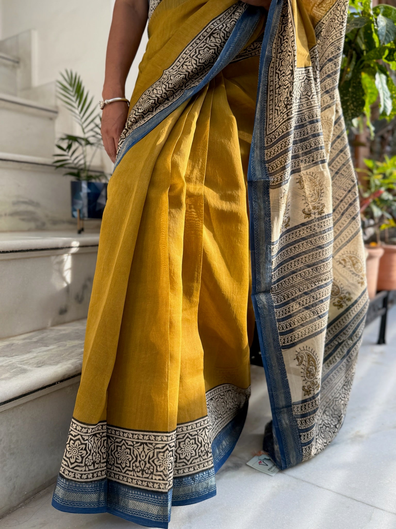 Golden Mustard with Indigo Block Print Cotton Silk Maheshwari Saree