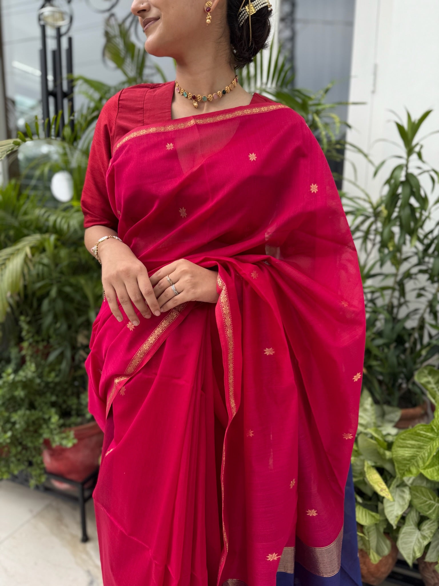 Rani Pink With Golden Zari Border Handwoven Cotton Silk Maheshwari Saree