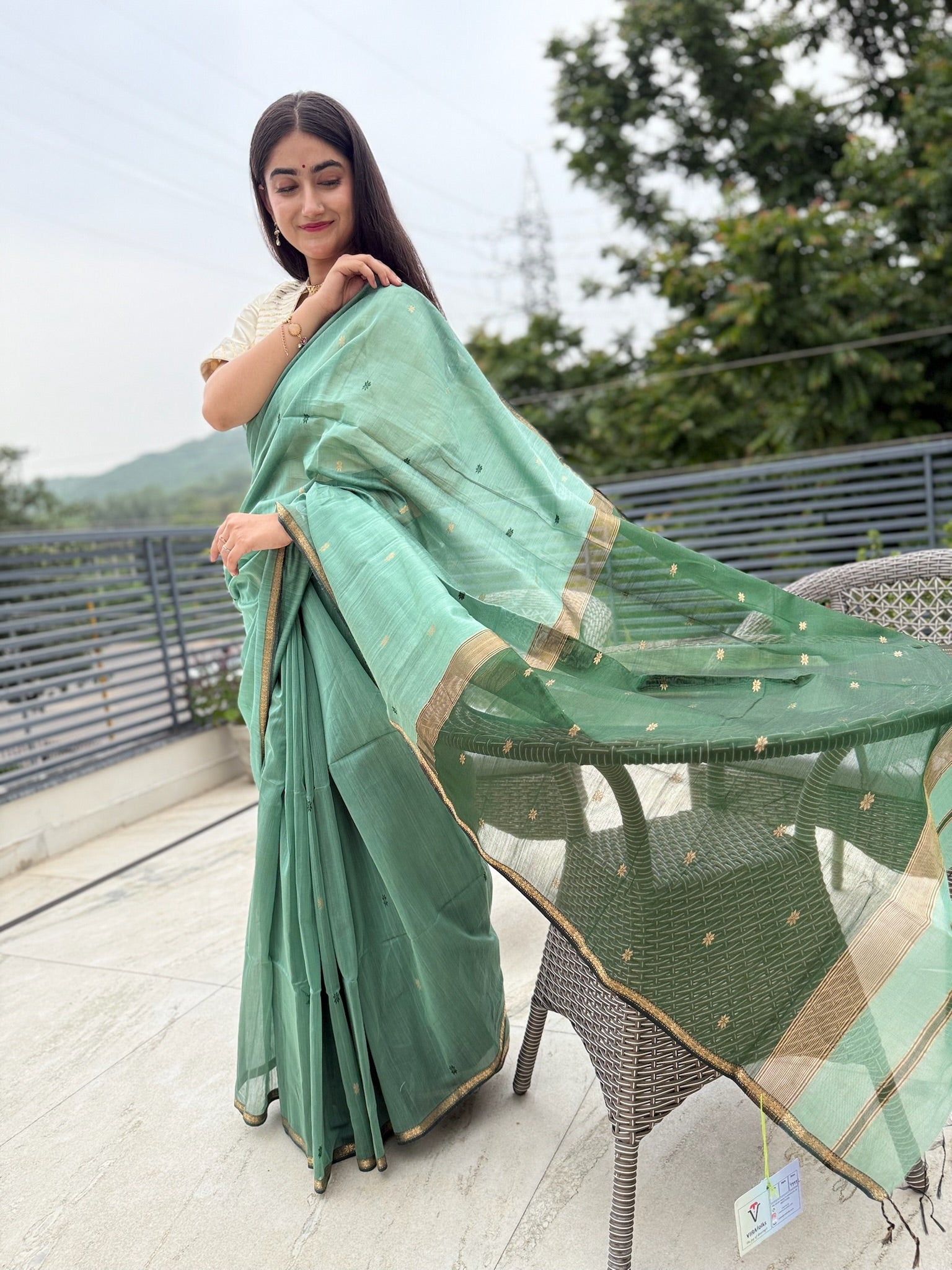 Classic Green Star Buti Handcrafted Cotton Silk Maheshwari Saree
