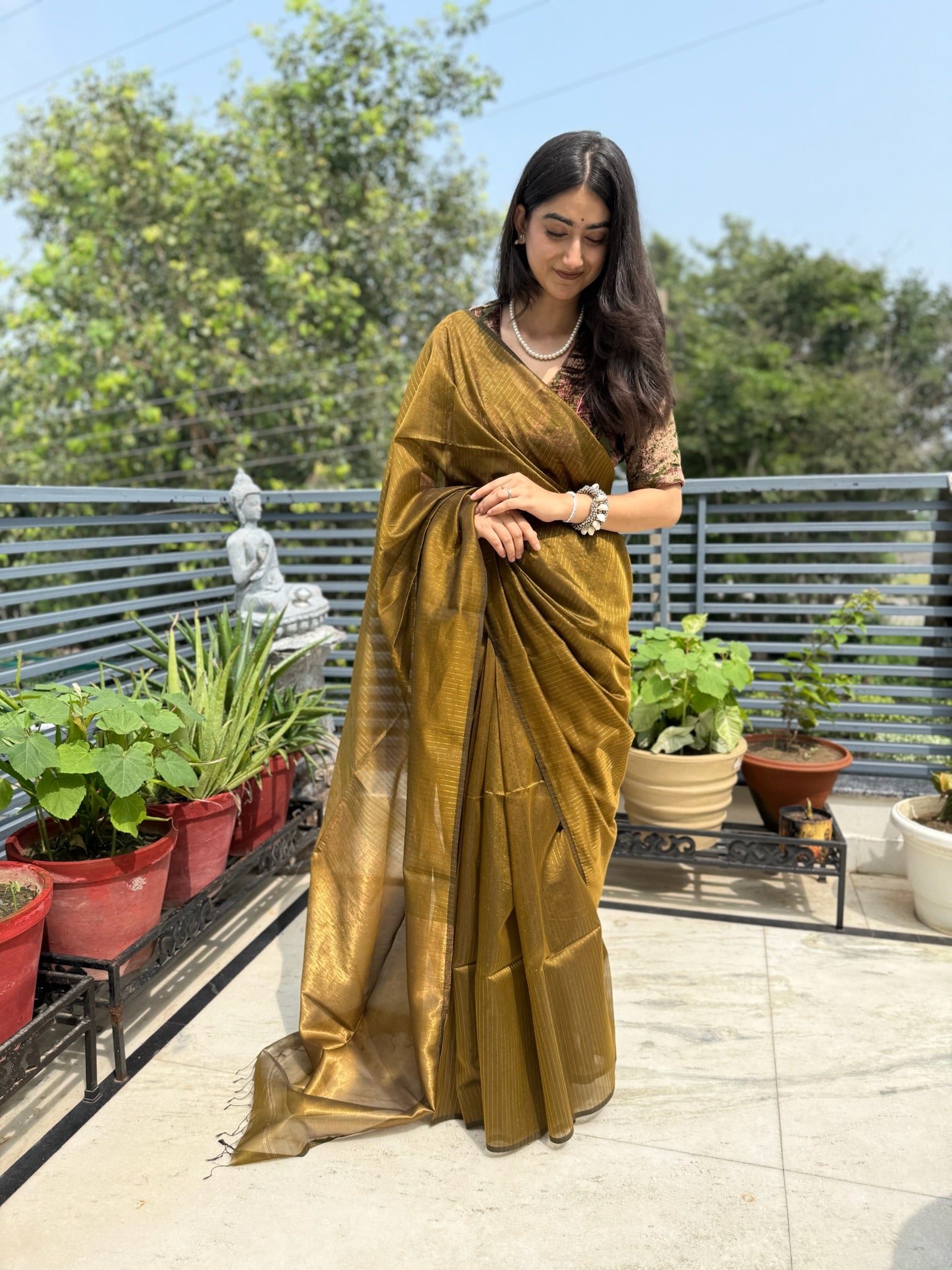 Olive Green Cotton Silk Maheshwari Saree With Tissue Palla