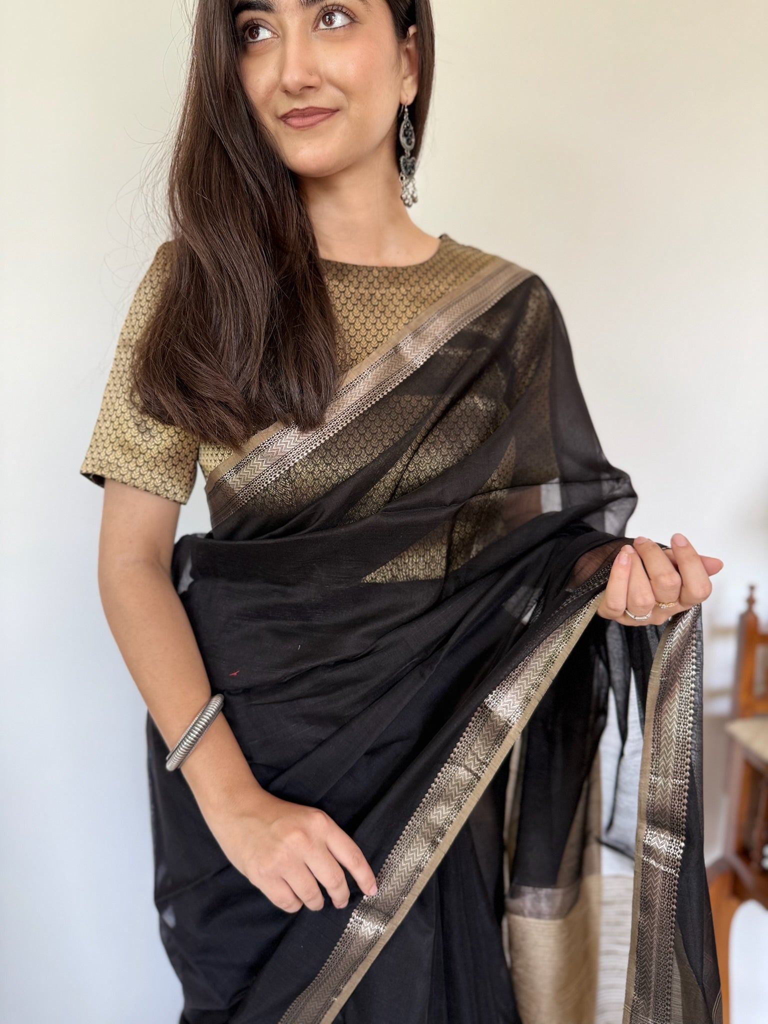 Black And Beige Cotton Silk Maheshwari Saree