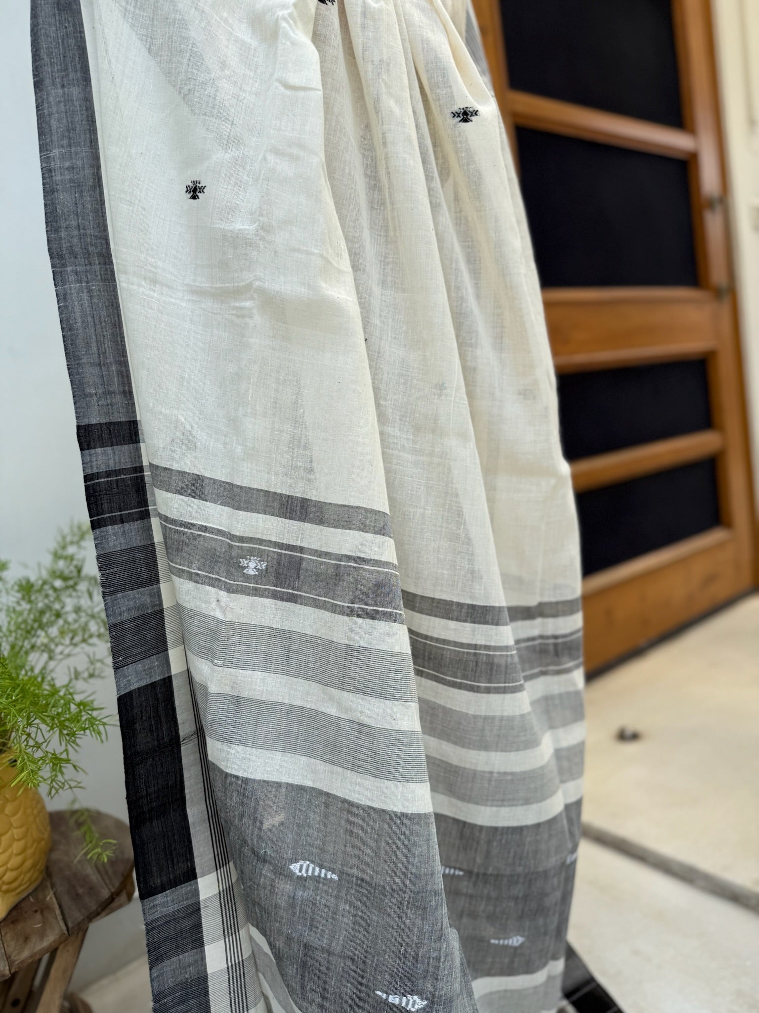 Ivory Charm With Charcoal Stripes Pure Cotton Jamdani Saree