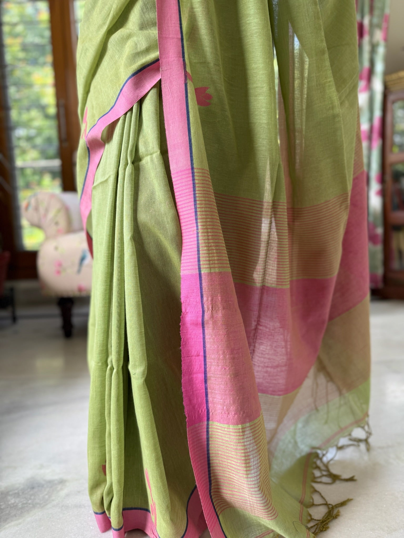 Soft Olive Green Paired With A Dusty Rose Pink Pallu Pure Cotton Jamdani Saree