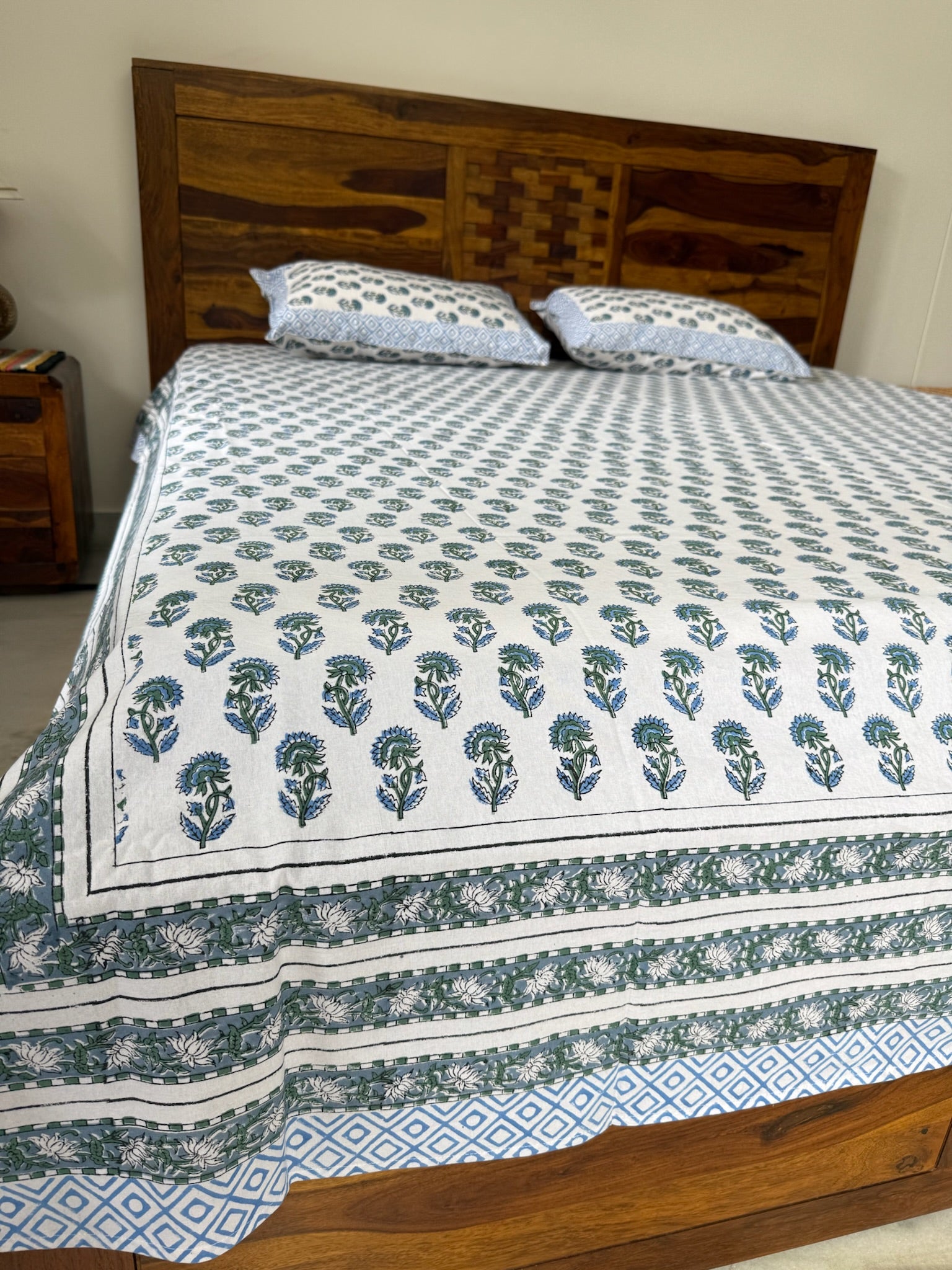 Hand Block Printed Blue & White Floral Cotton Bedsheet with Geometric Pattern (with Pillow Covers