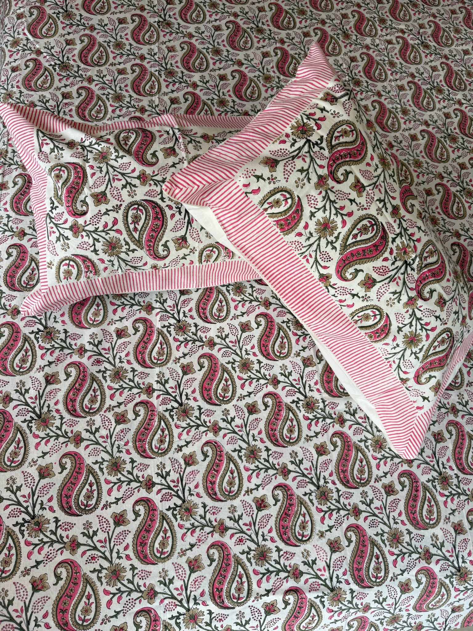 Hand Block Printed Ivory Paisley Cotton Bedsheet with Pink & Green Motifs (with Pillow Covers)