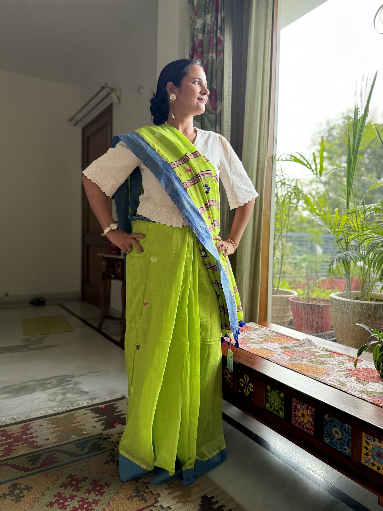 Vibrant Parrot Cotton Saree With Pink/Blue Woven Motifs All Over And Pallu