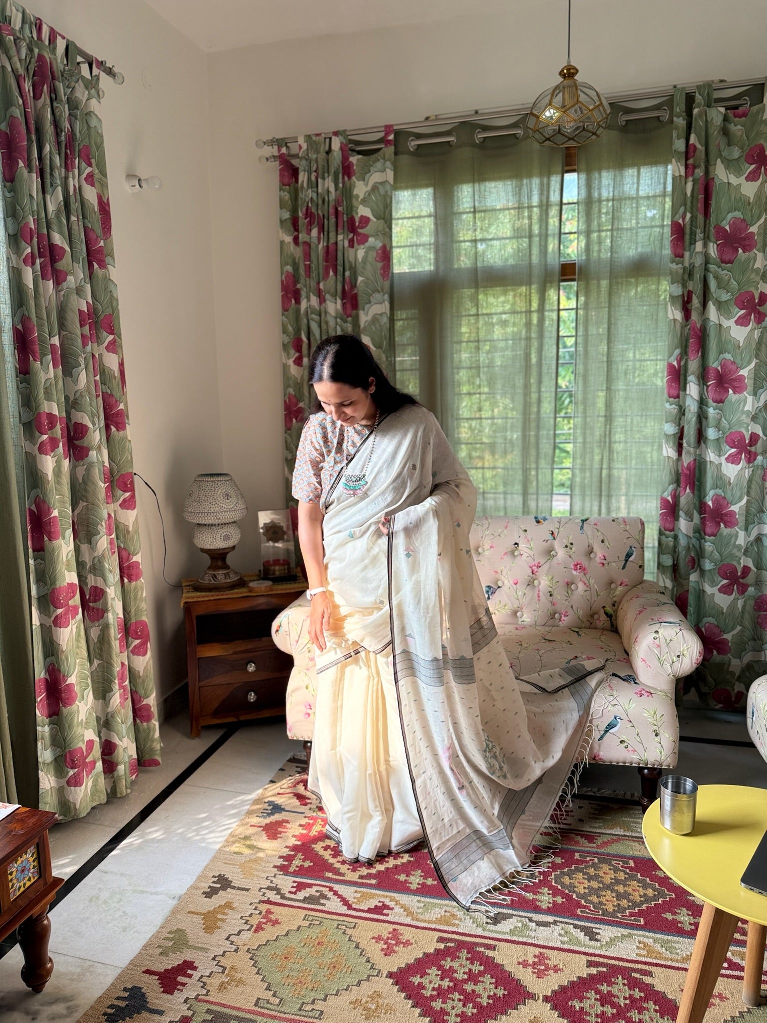 Soft Cream Base With Tiny Pastel And Teal Woven Motifs Pure Cotton Jamdani Saree