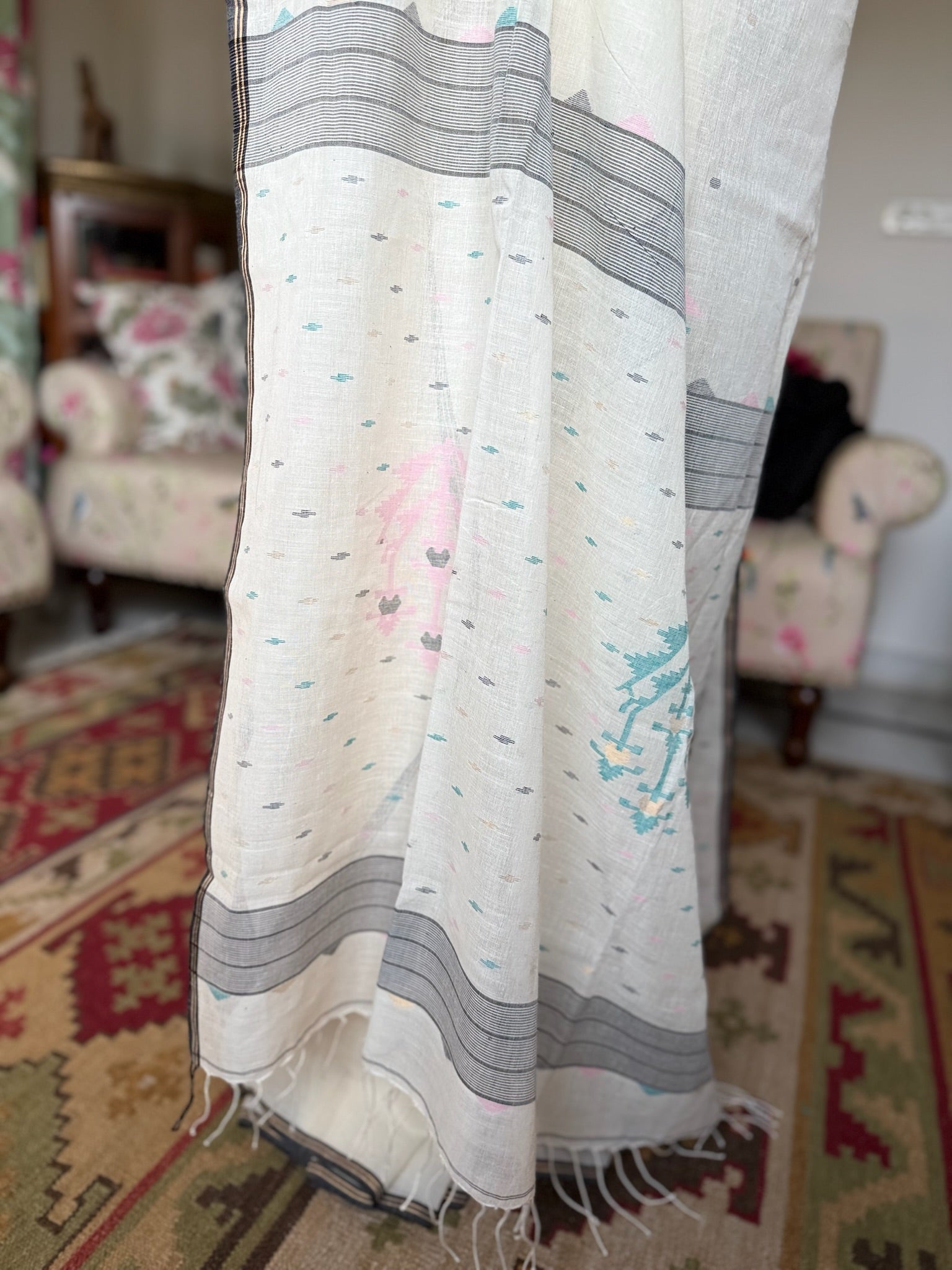 Soft Cream Base With Tiny Pastel And Teal Woven Motifs Pure Cotton Jamdani Saree