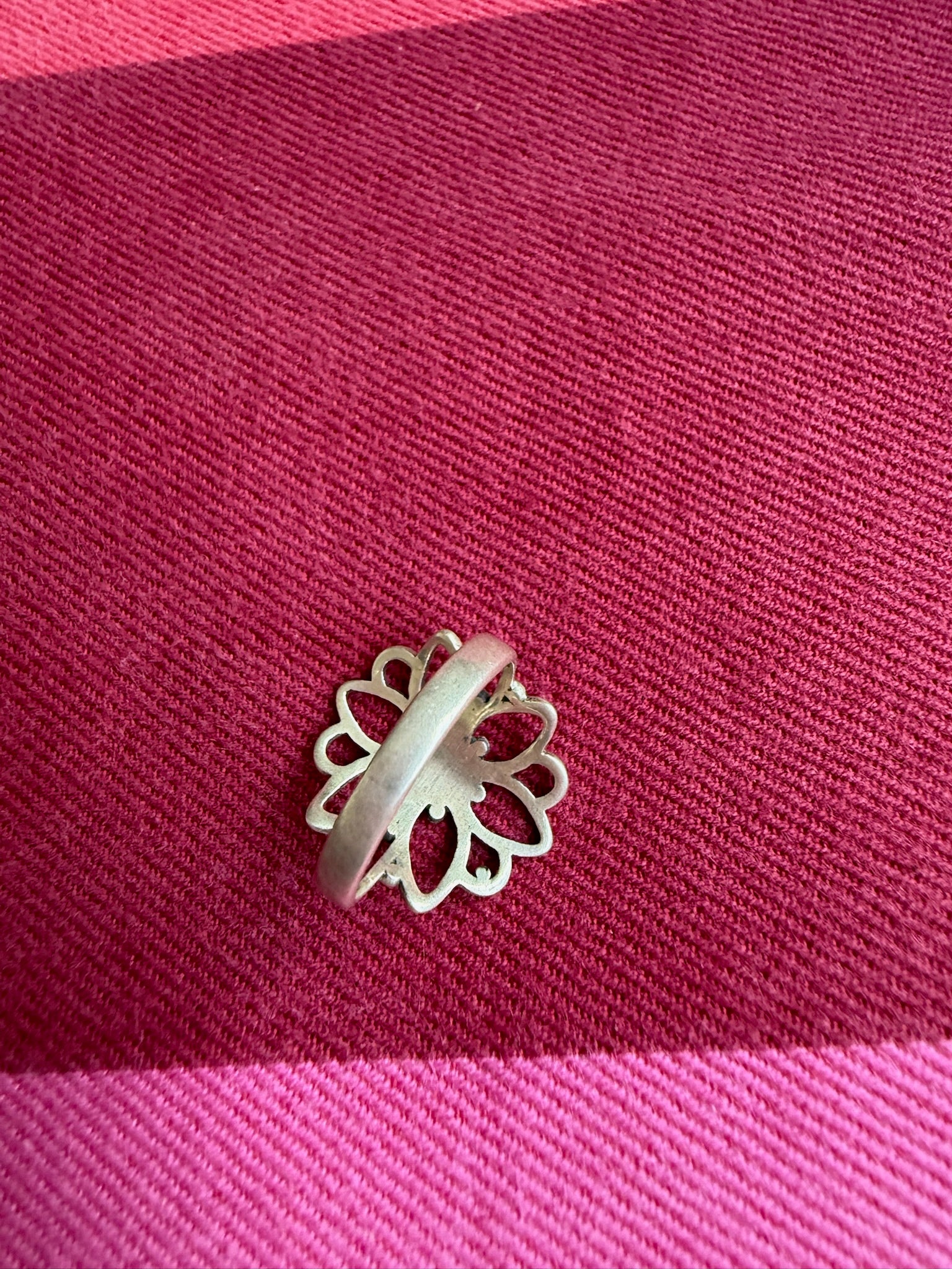 92.5 gm pure silver flower design Ring