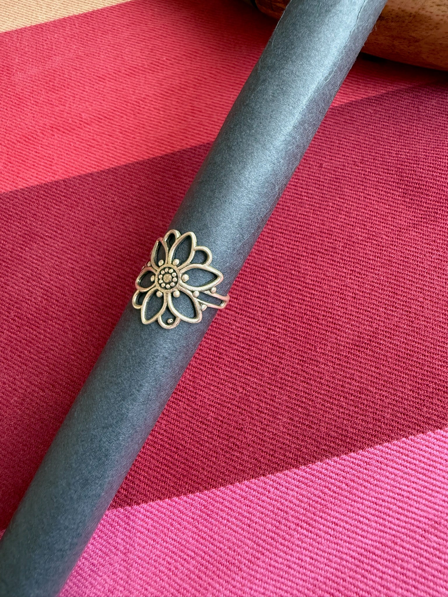 92.5 gm pure silver flower design Ring
