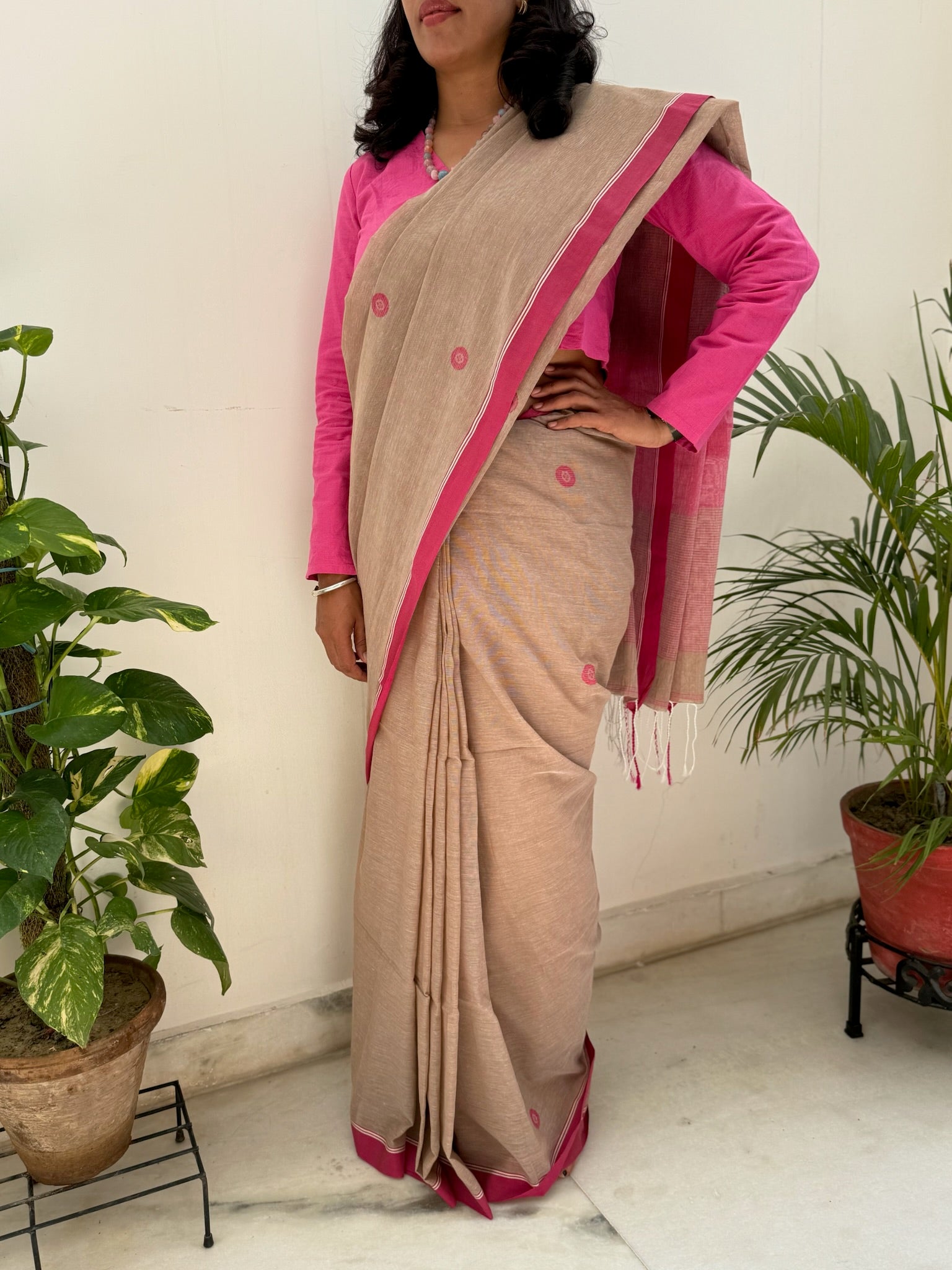Warm Beige Base With Delicate Pink Woven Circle Motifs Pure Cotton Jamdani Saree