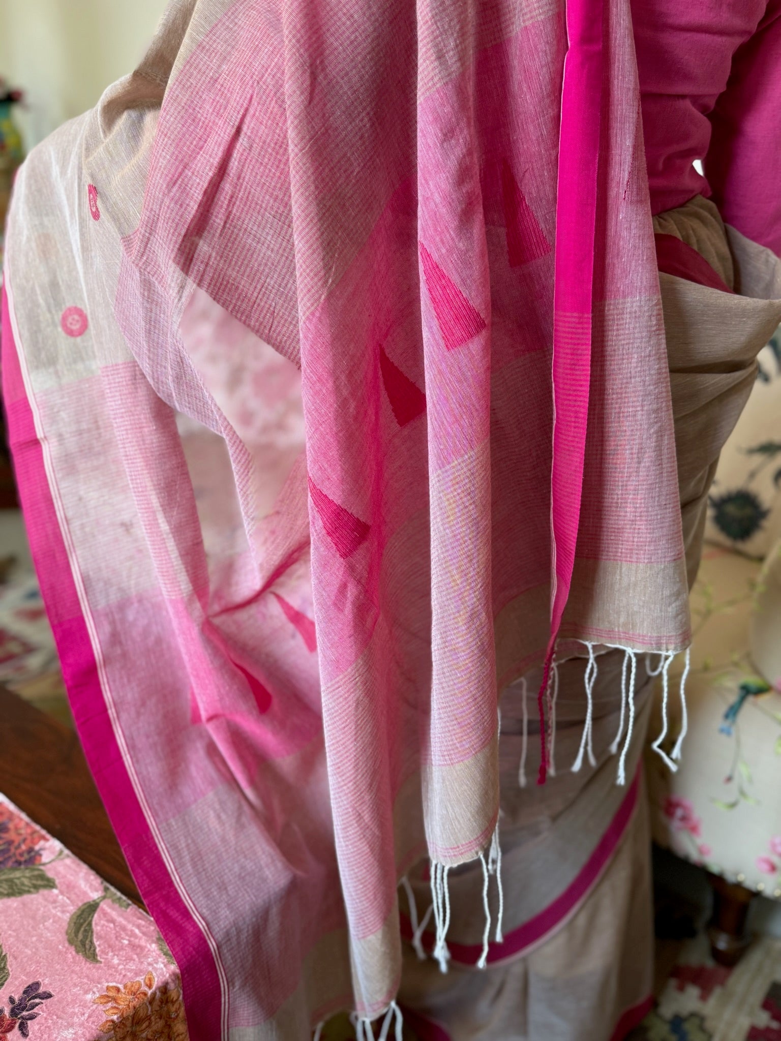 Warm Beige Base With Delicate Pink Woven Circle Motifs Pure Cotton Jamdani Saree