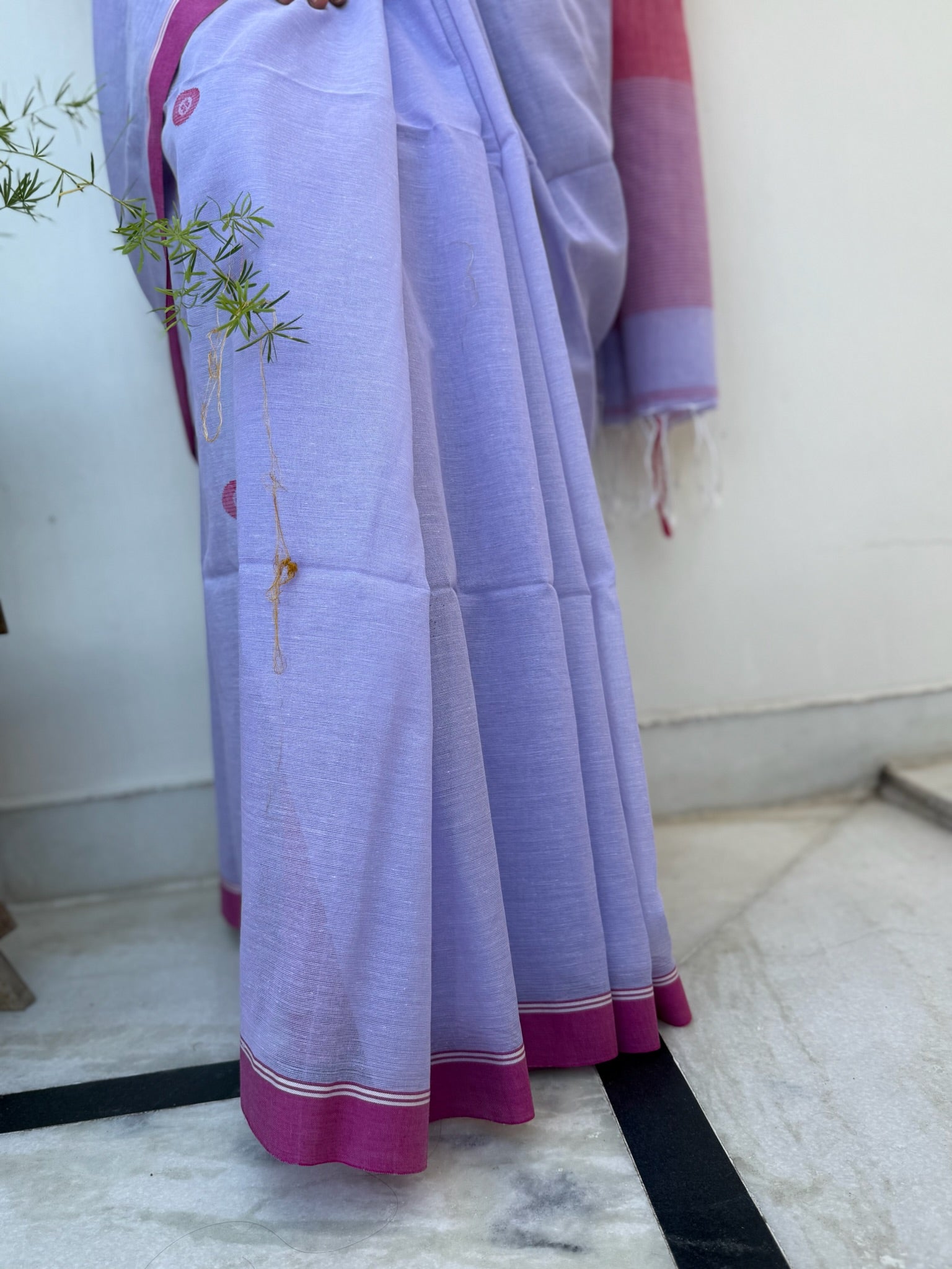 Lavender Mist With Fuchsia Bloom Pure Cotton Jamdani Saree