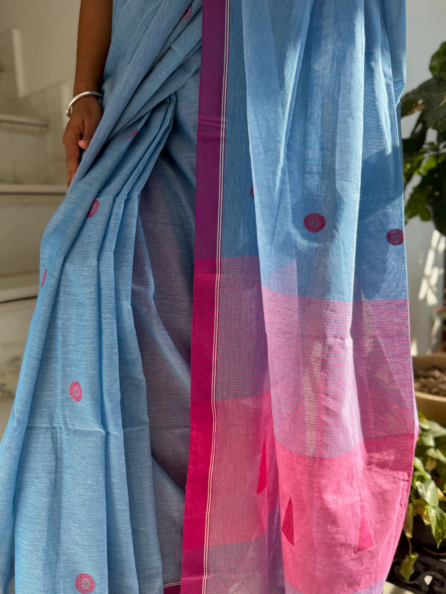 Sky Bloom With Magenta Glow Pure Cotton Jamdani Saree