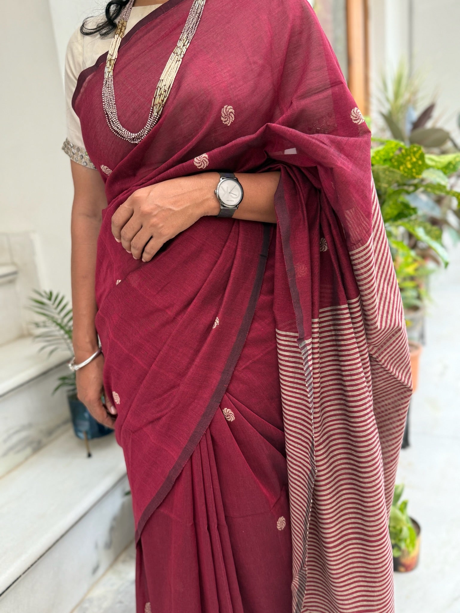 Raspberry Maroon With Ivory Blooms Pure Cotton Jamdani Saree