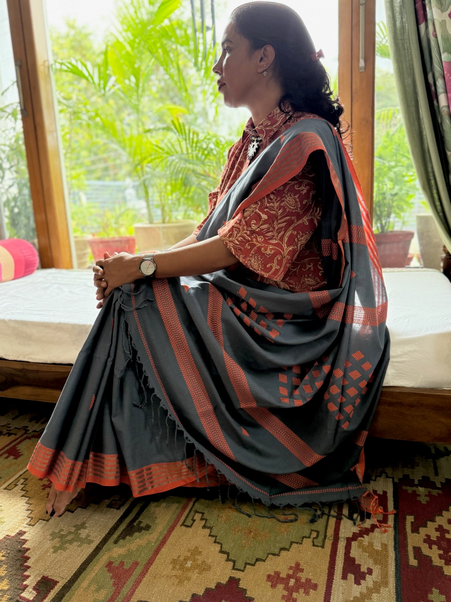 Sparking Grey & Orange Cotton Saree With Handwoven Motif