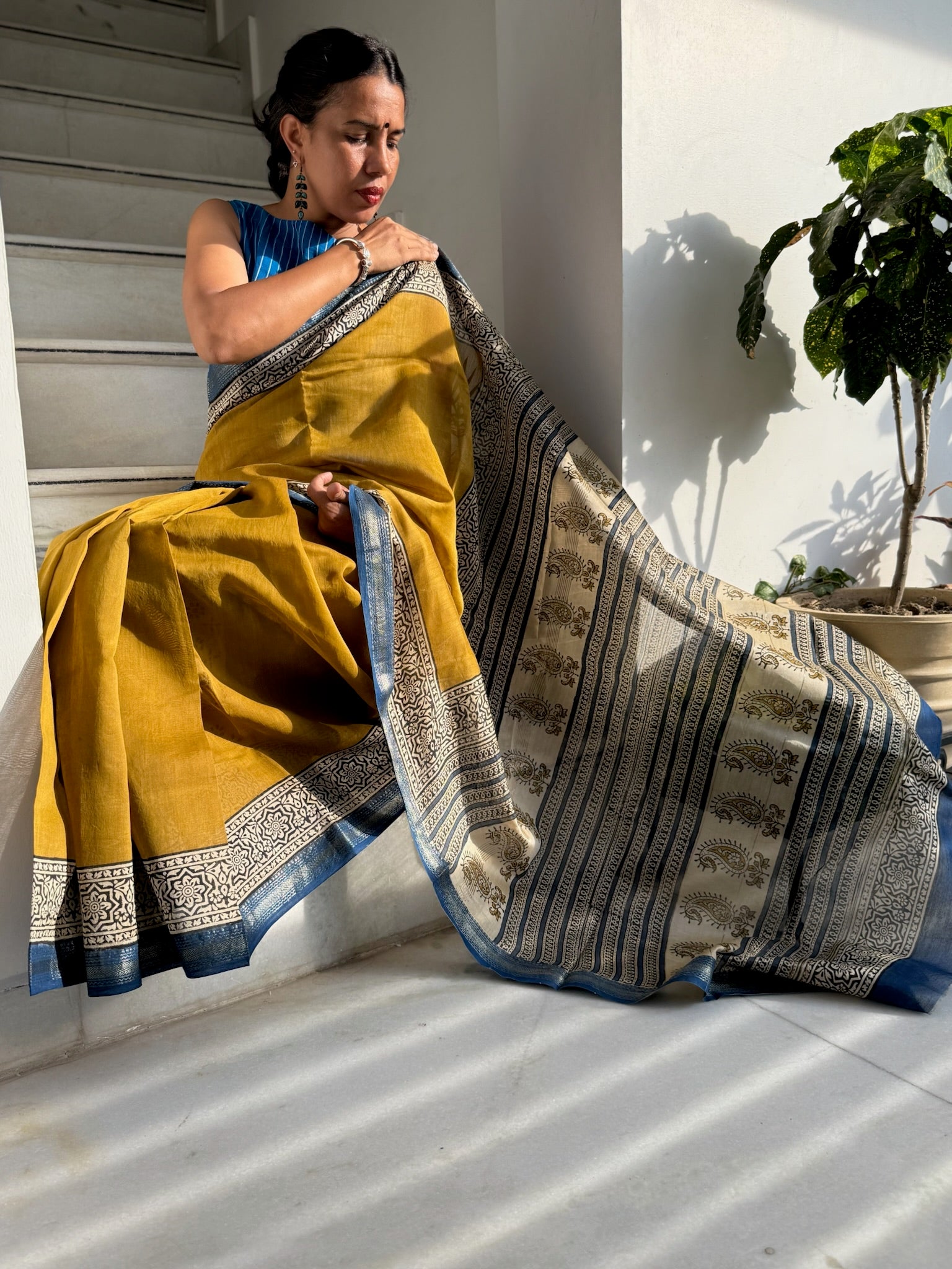 Golden Mustard with Indigo Block Print Cotton Silk Maheshwari Saree