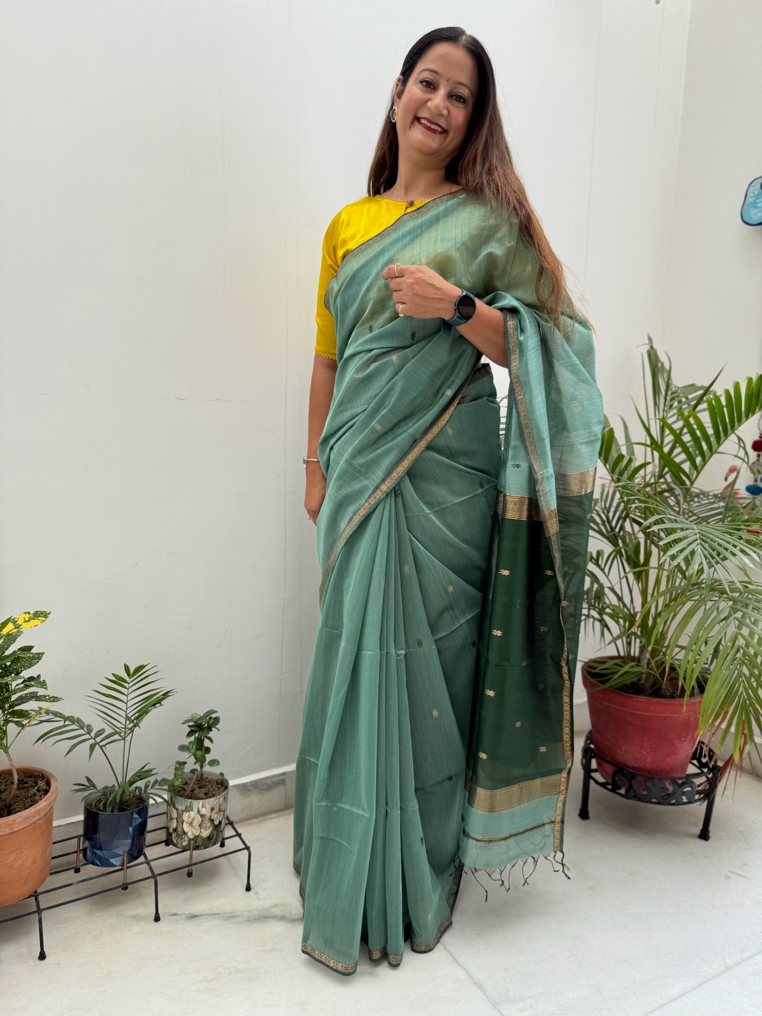 Sage Green With Dark Green Pallu Handwoven Cotton Silk Maheshwari Saree
