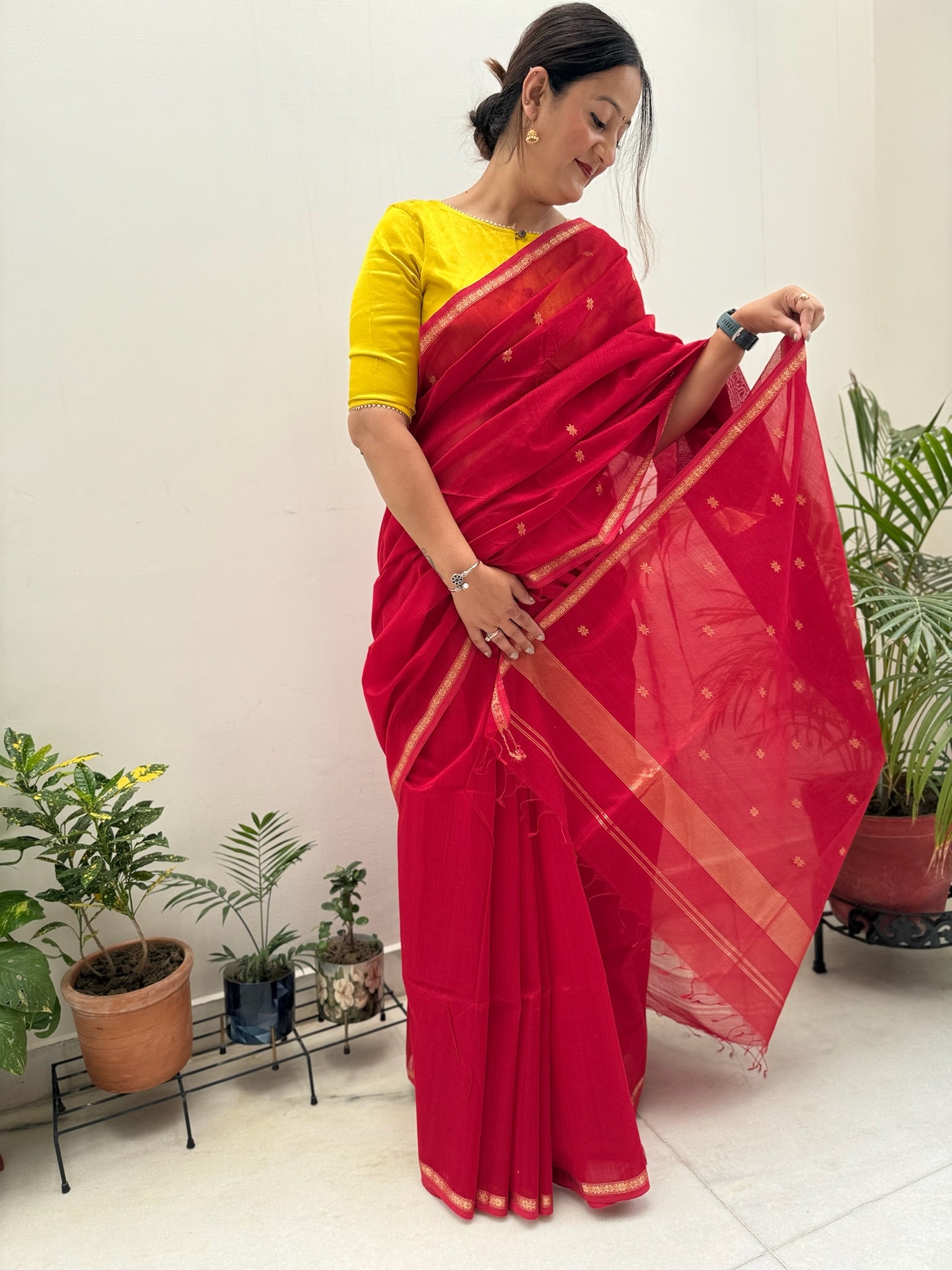 Bright Red With Golden Zari Border handcrafted Cotton Silk Maheshwari Saree