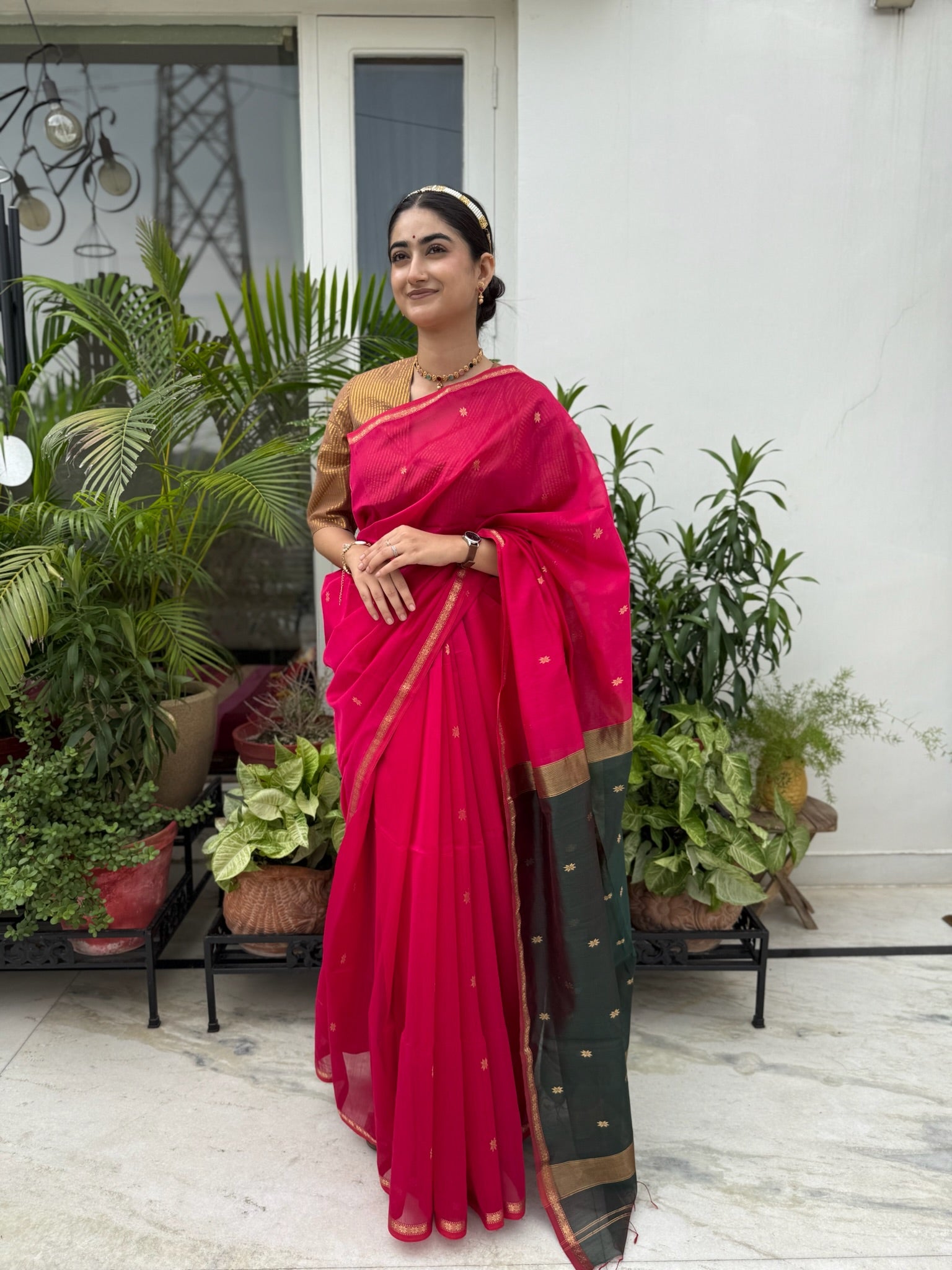 Classic Pink and Green Star Buti Handcrafted Cotton Silk Maheshwari Saree