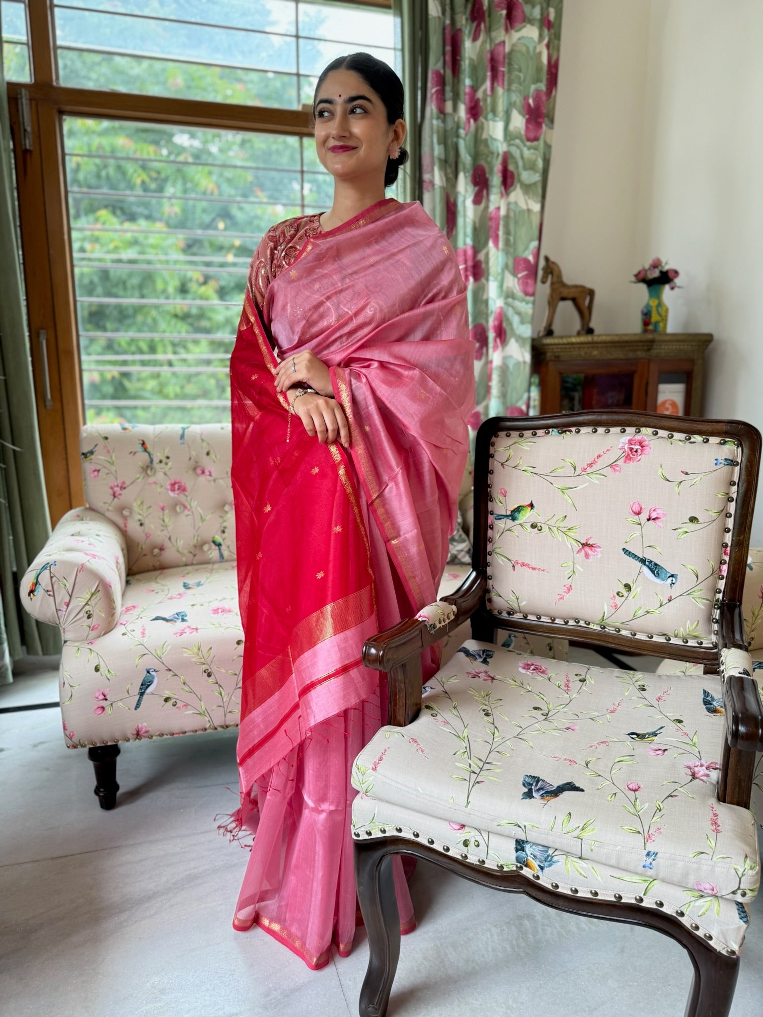 Classic Pink and Red Star Buti Handcrafted Cotton Silk Maheshwari Saree
