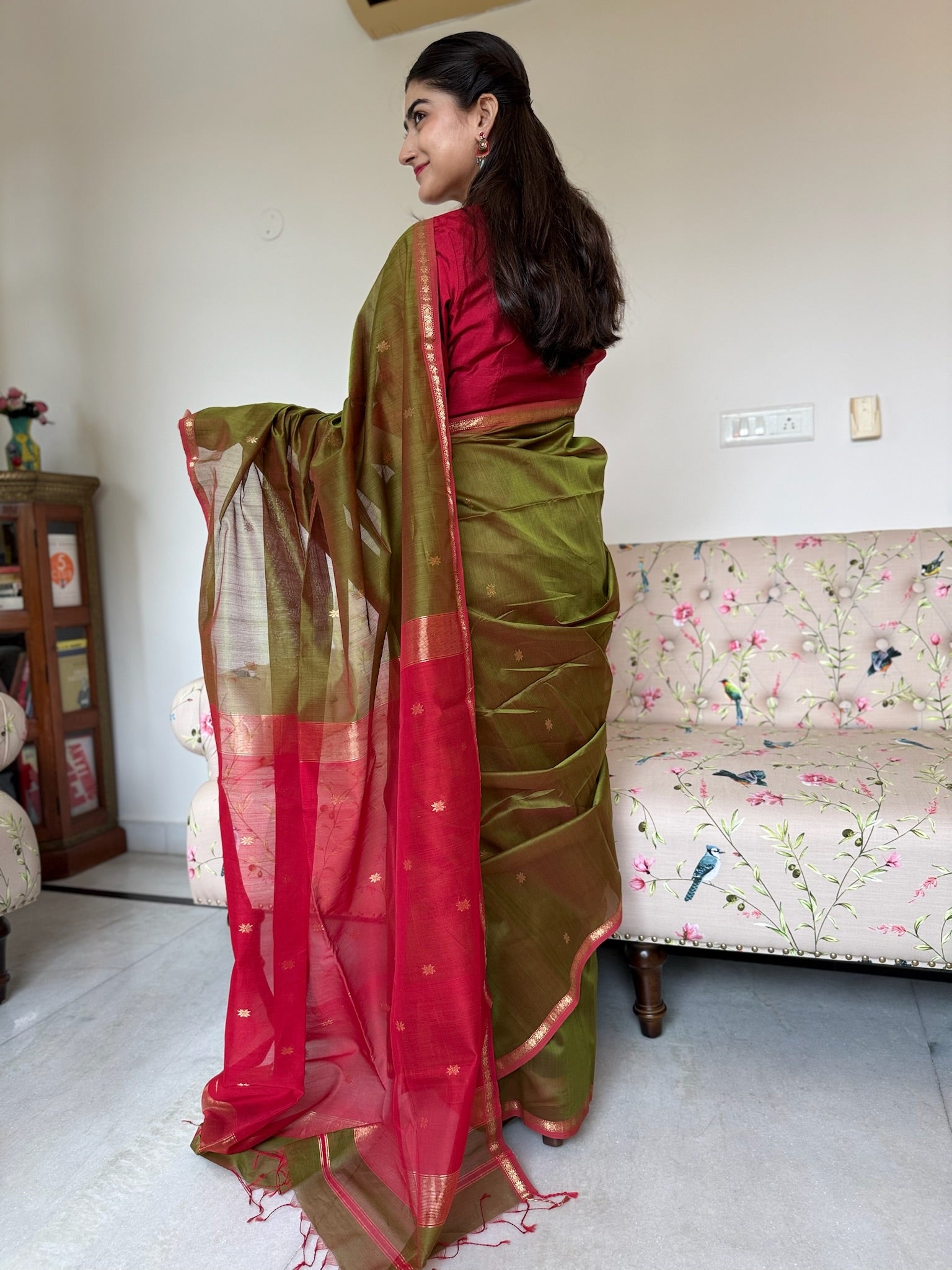 Classic Green and Red Star Buti Handcrafted Cotton Silk Maheshwari Saree