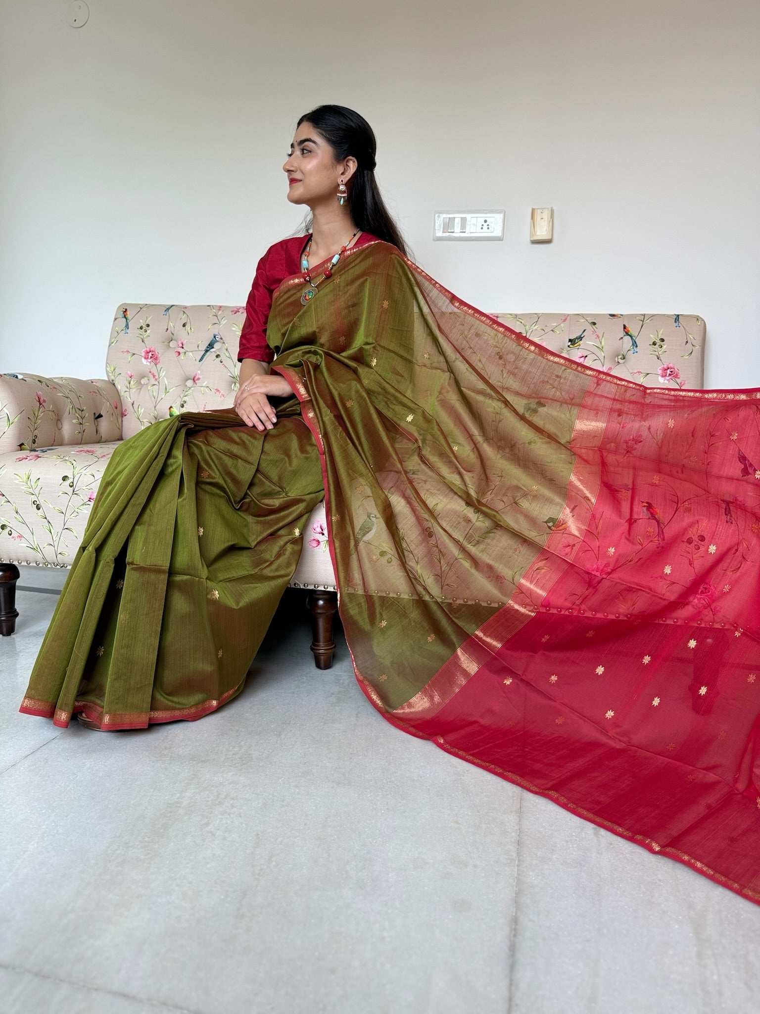 Classic Green and Red Star Buti Handcrafted Cotton Silk Maheshwari Saree