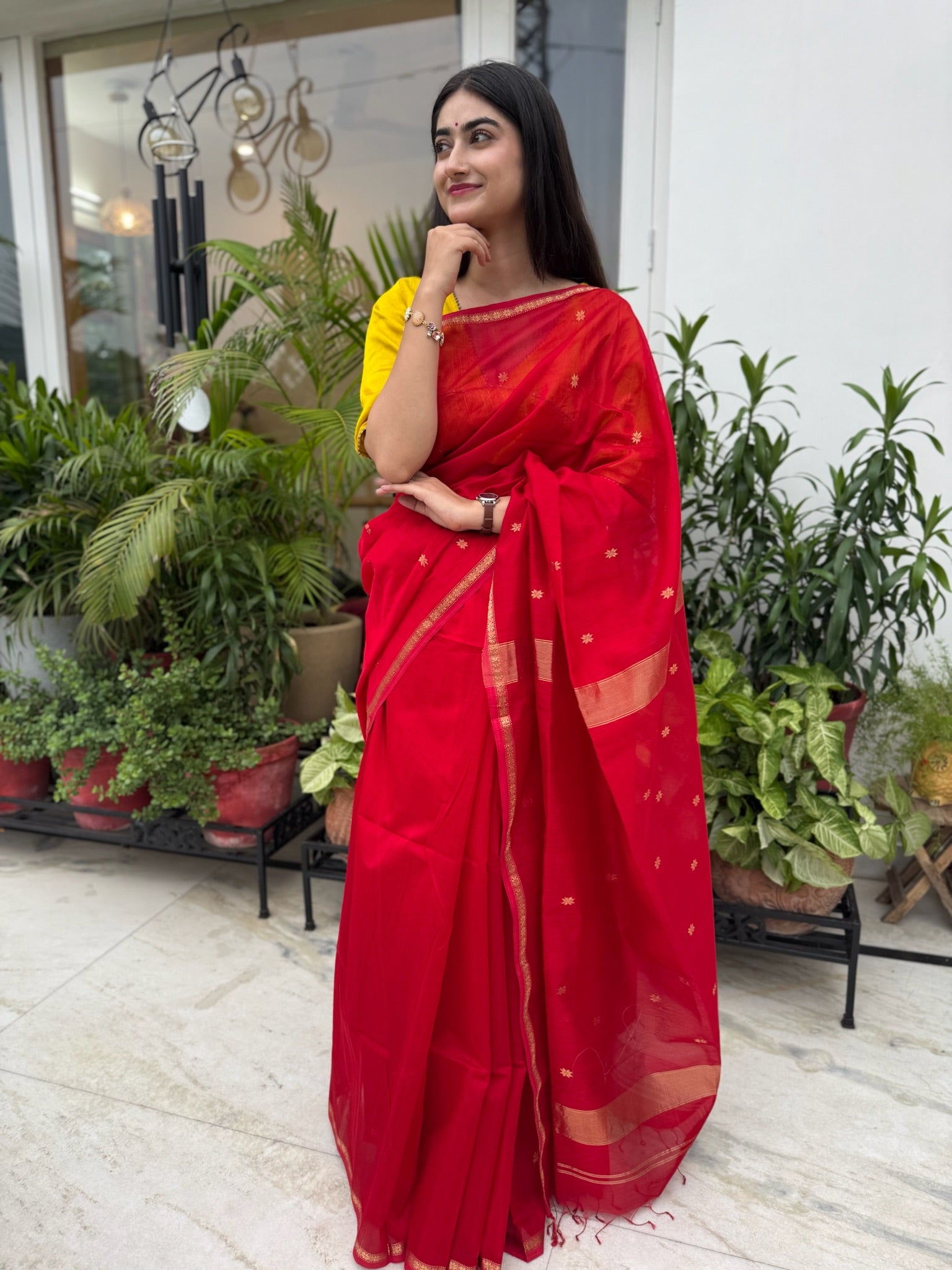 Classic Red Star Buti Cotton Silk Maheshwari Saree