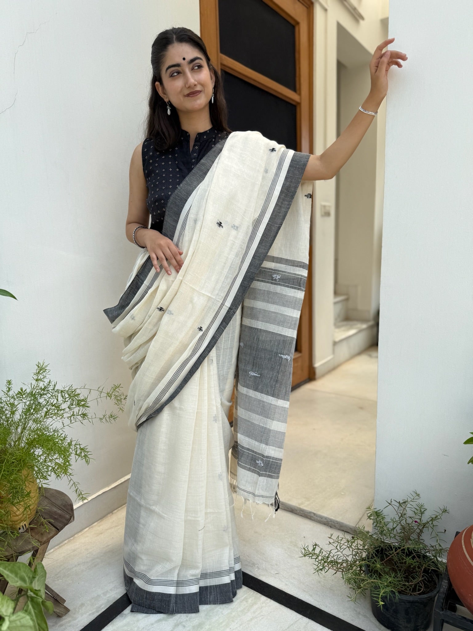 Ivory Charm With Charcoal Stripes Pure Cotton Jamdani Saree