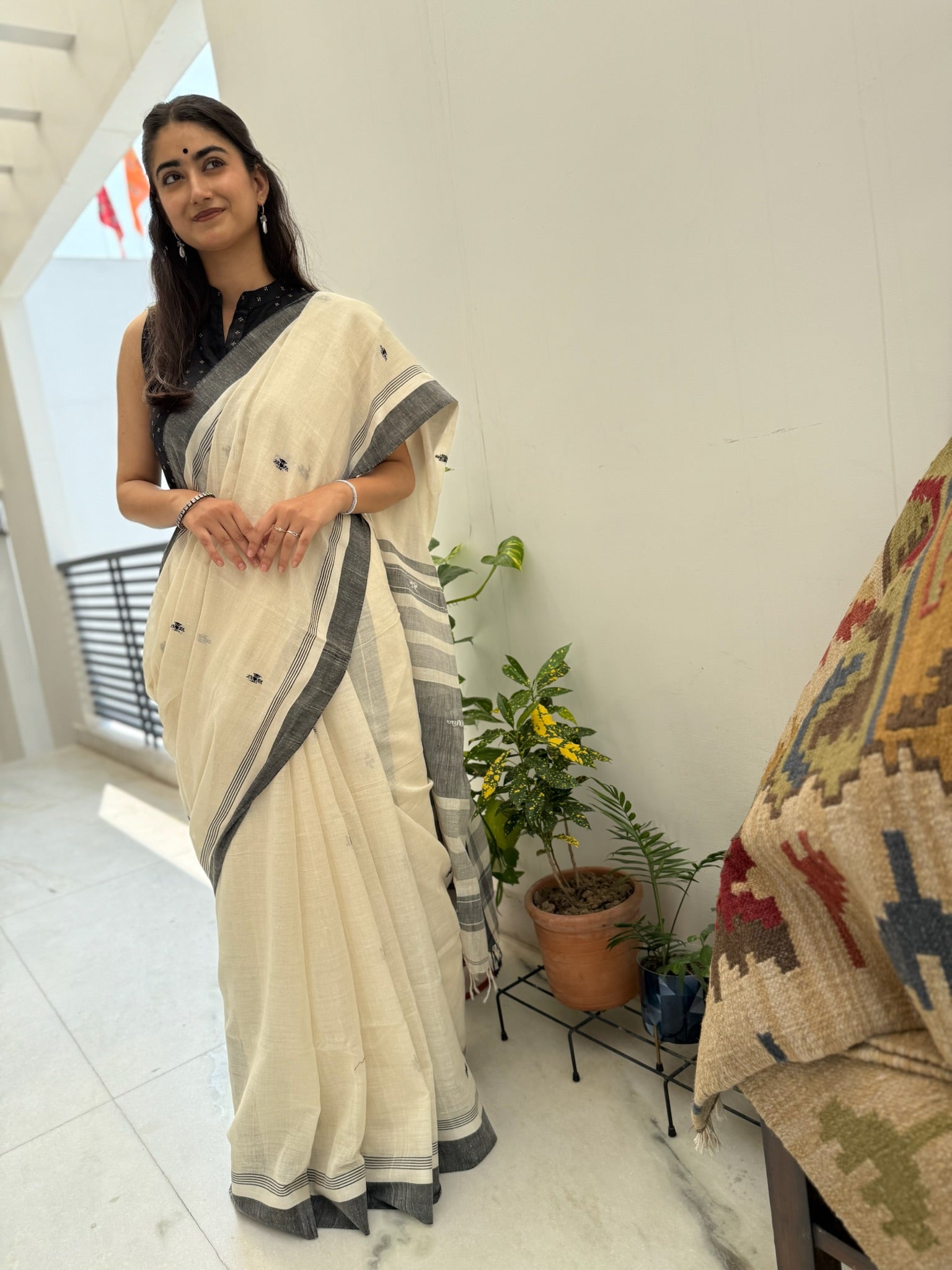 Buttercream Elegance With Charcoal Stripes Pure Cotton Jamdani Saree