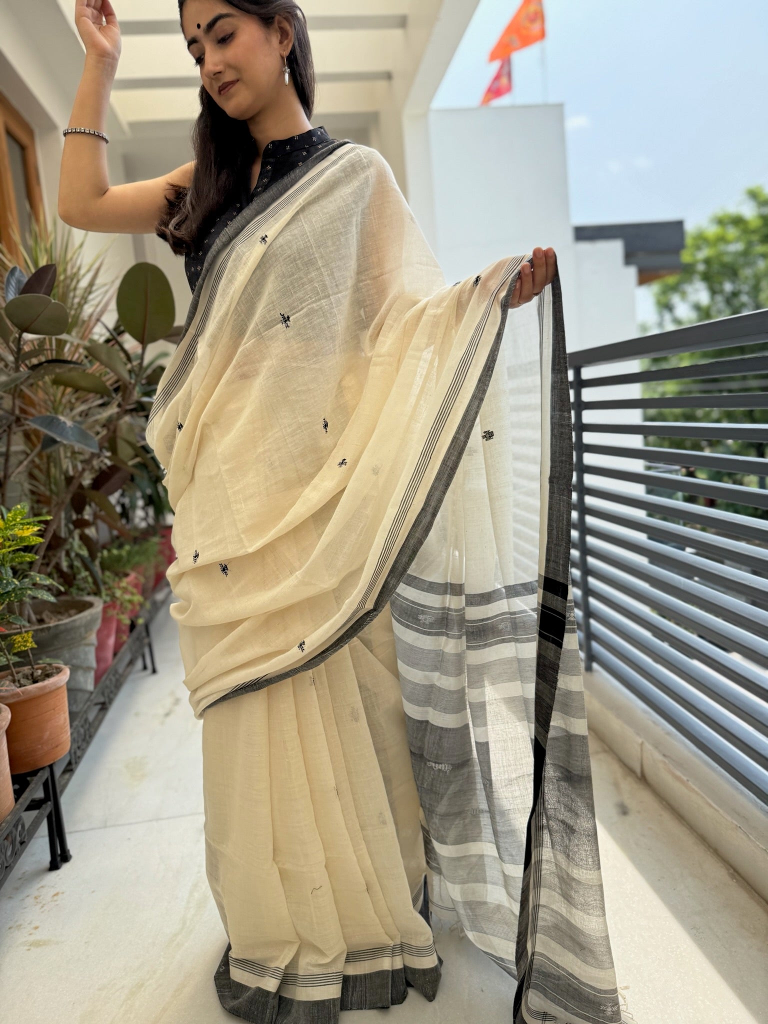 Buttercream Elegance With Charcoal Stripes Pure Cotton Jamdani Saree