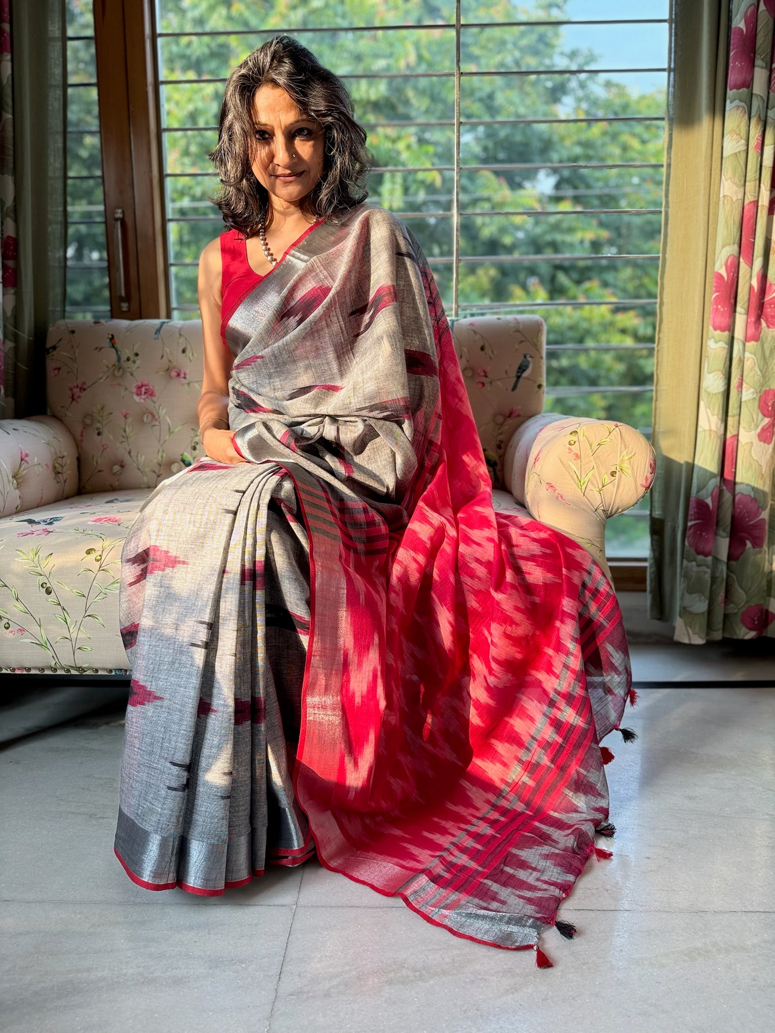 Grey Pink Pure Linen Saree With Silver Zari Border