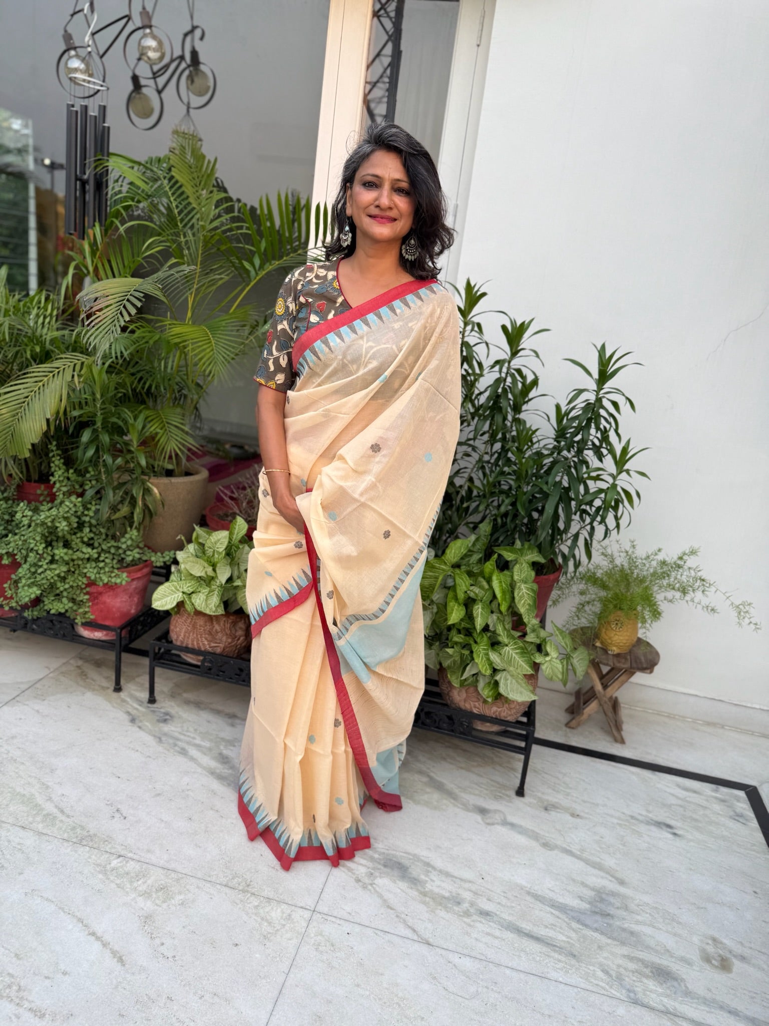 Buttercream Beige Base With Tiny Grey And Blue Woven Motifs Pure Cotton Jamdani Saree