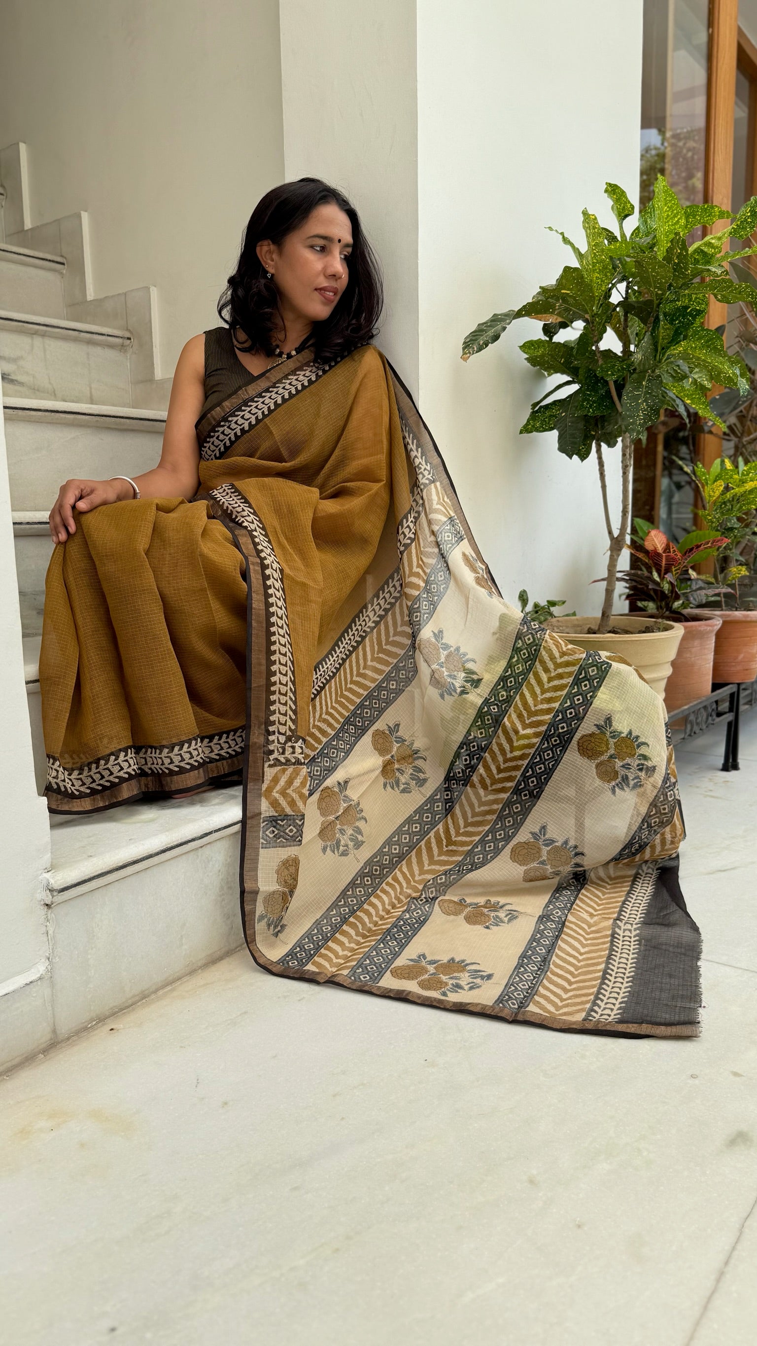 Dusky Gold Grace Hand Block Kota Doria Saree