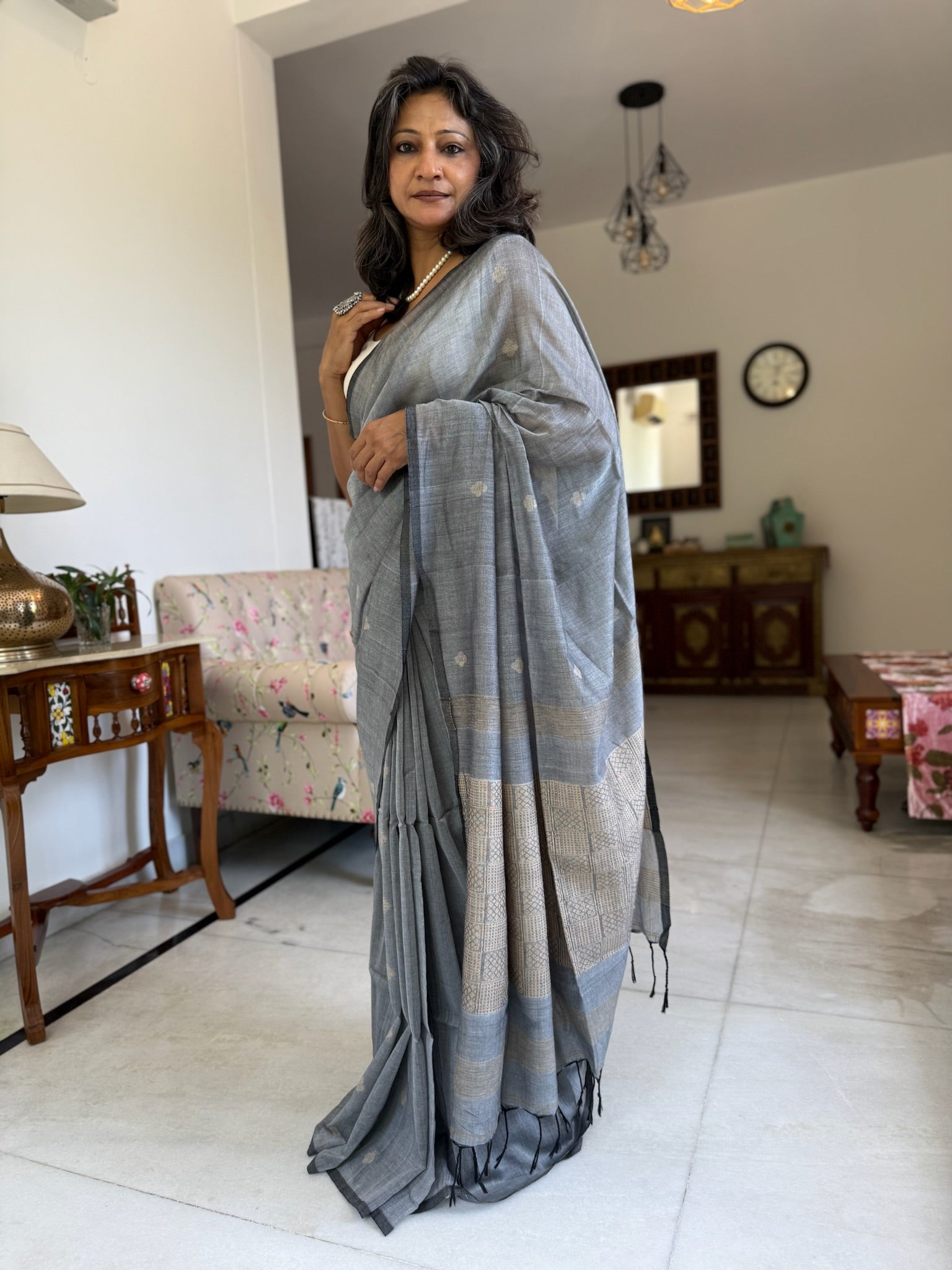 Elegant Grey & Beige Cotton Saree with Handwoven motif